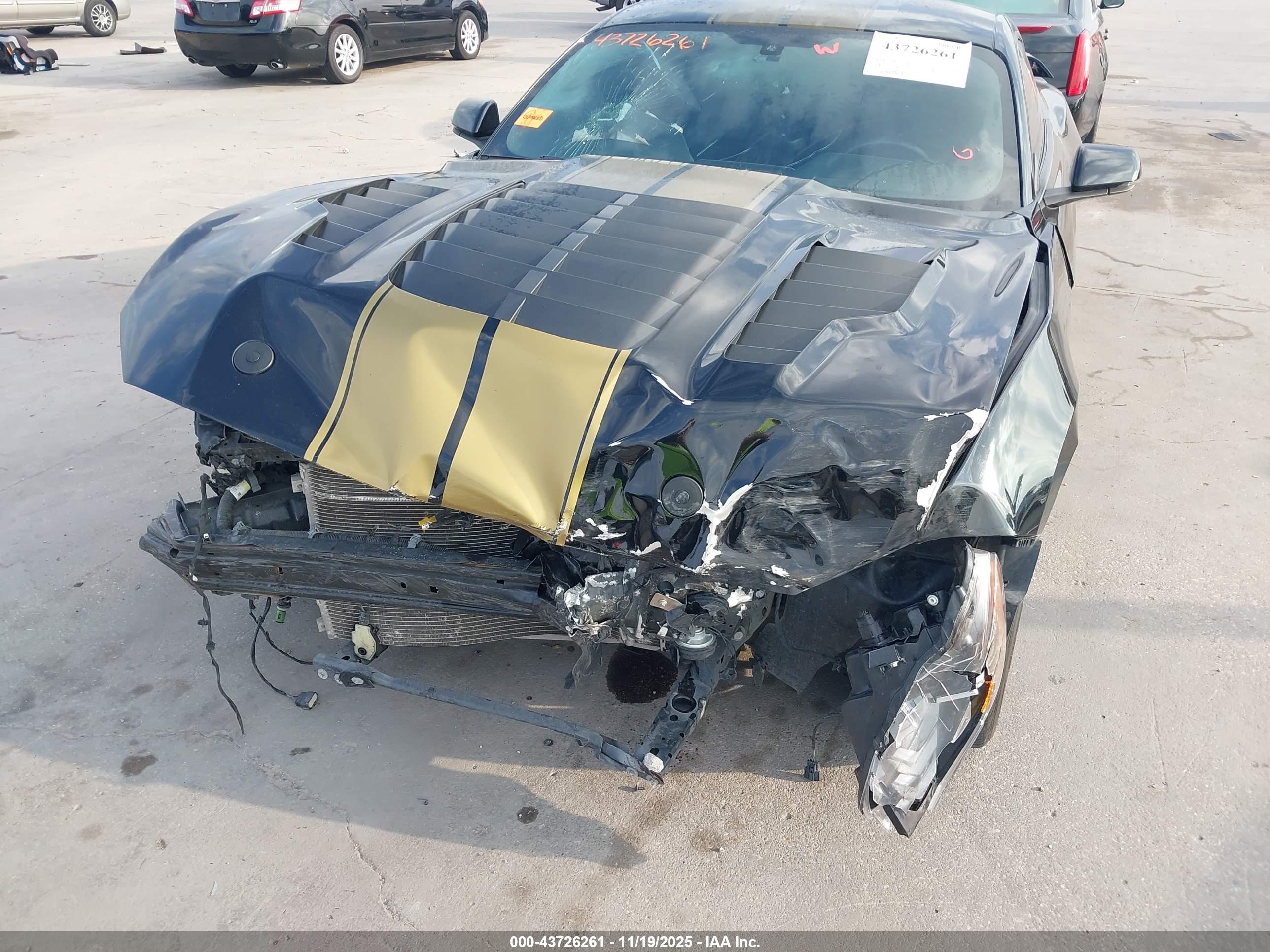 FORD MUSTANG image 6
