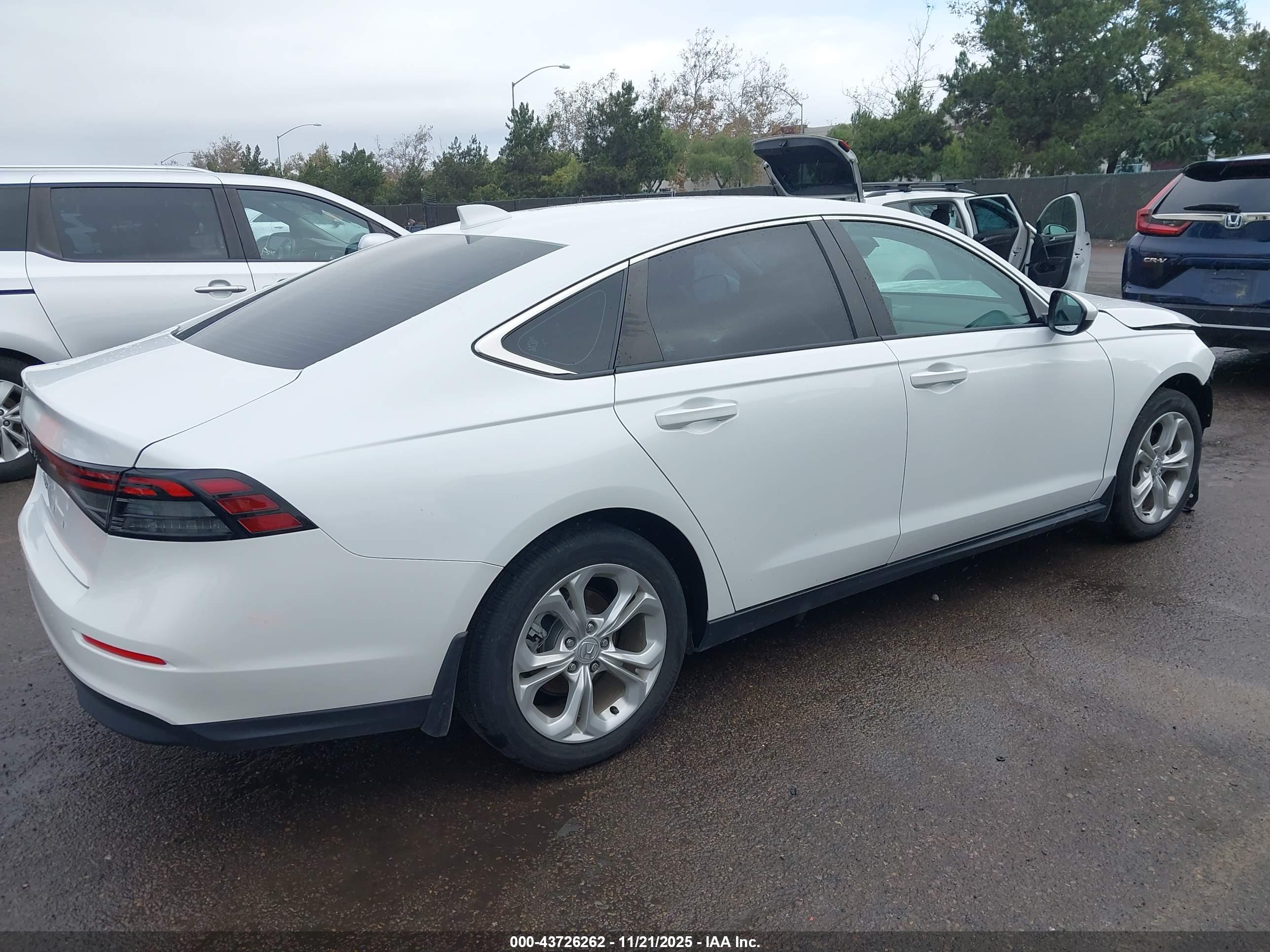 HONDA ACCORD image 4