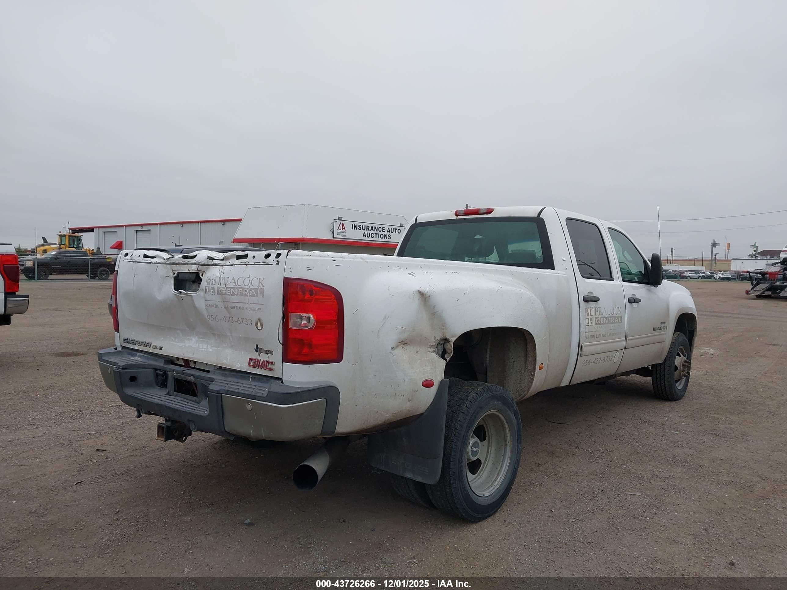 GMC SIERRA image 4