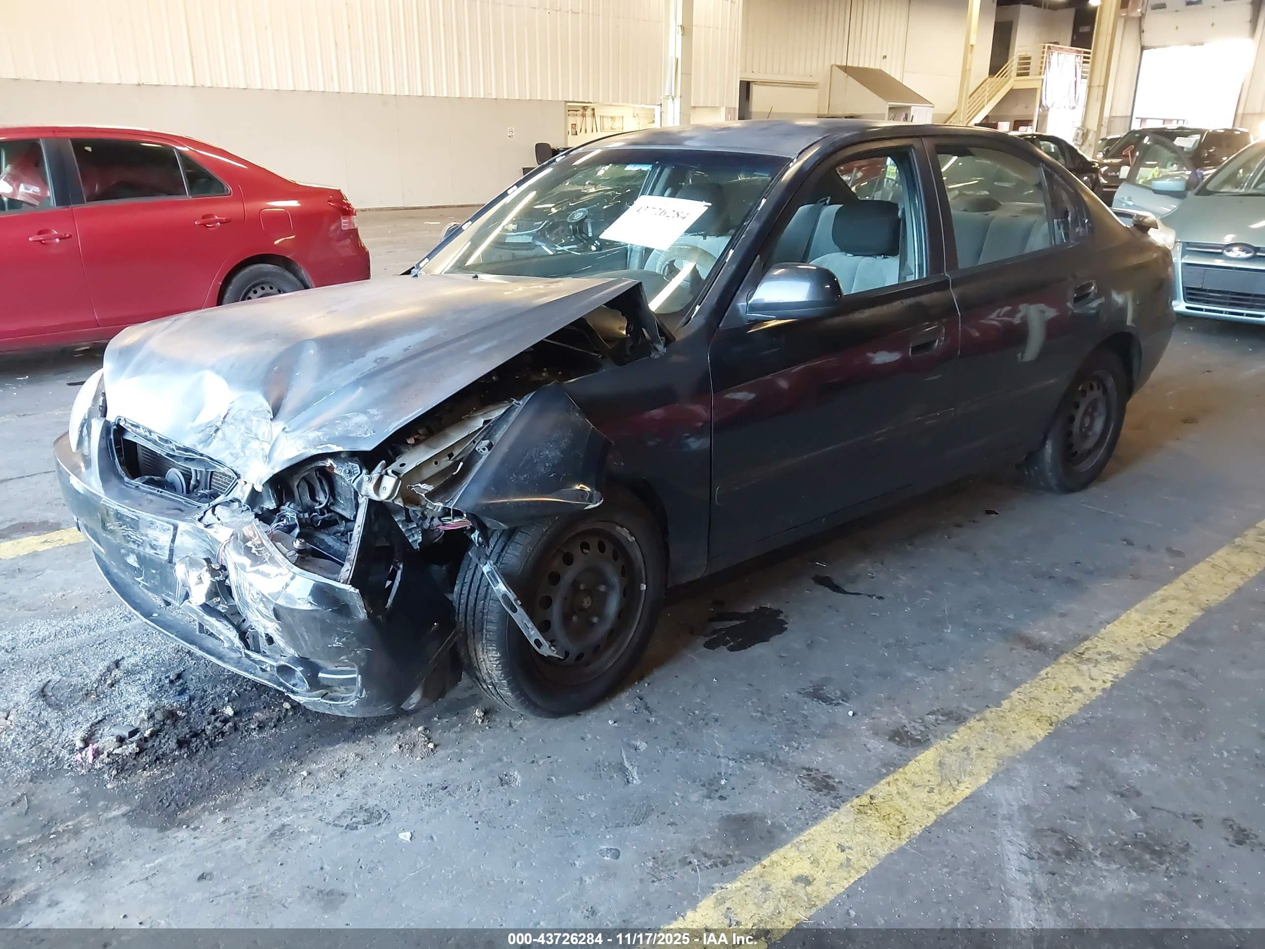 HYUNDAI ELANTRA image 2