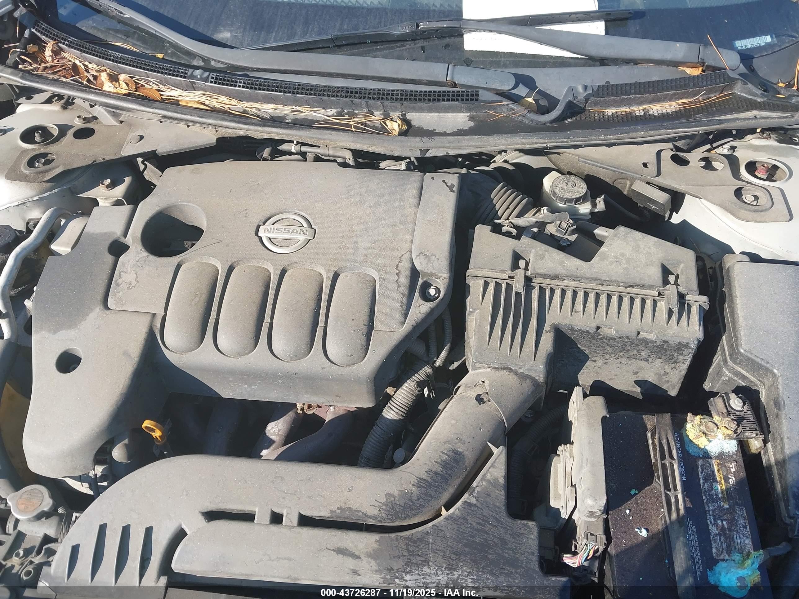NISSAN ALTIMA image 10