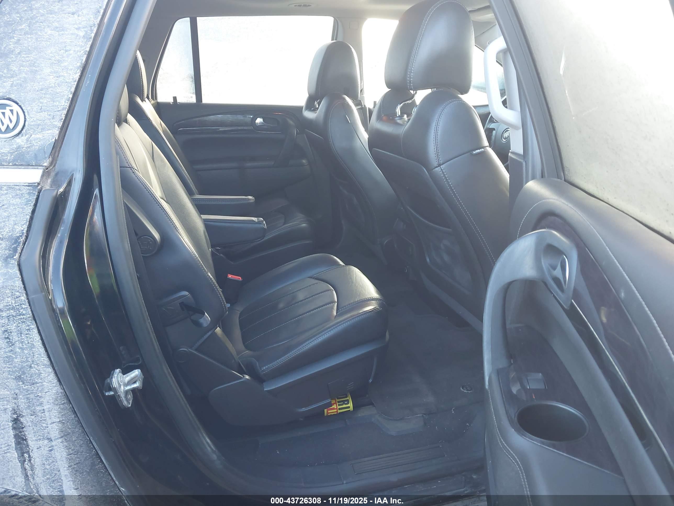 BUICK ENCLAVE image 8
