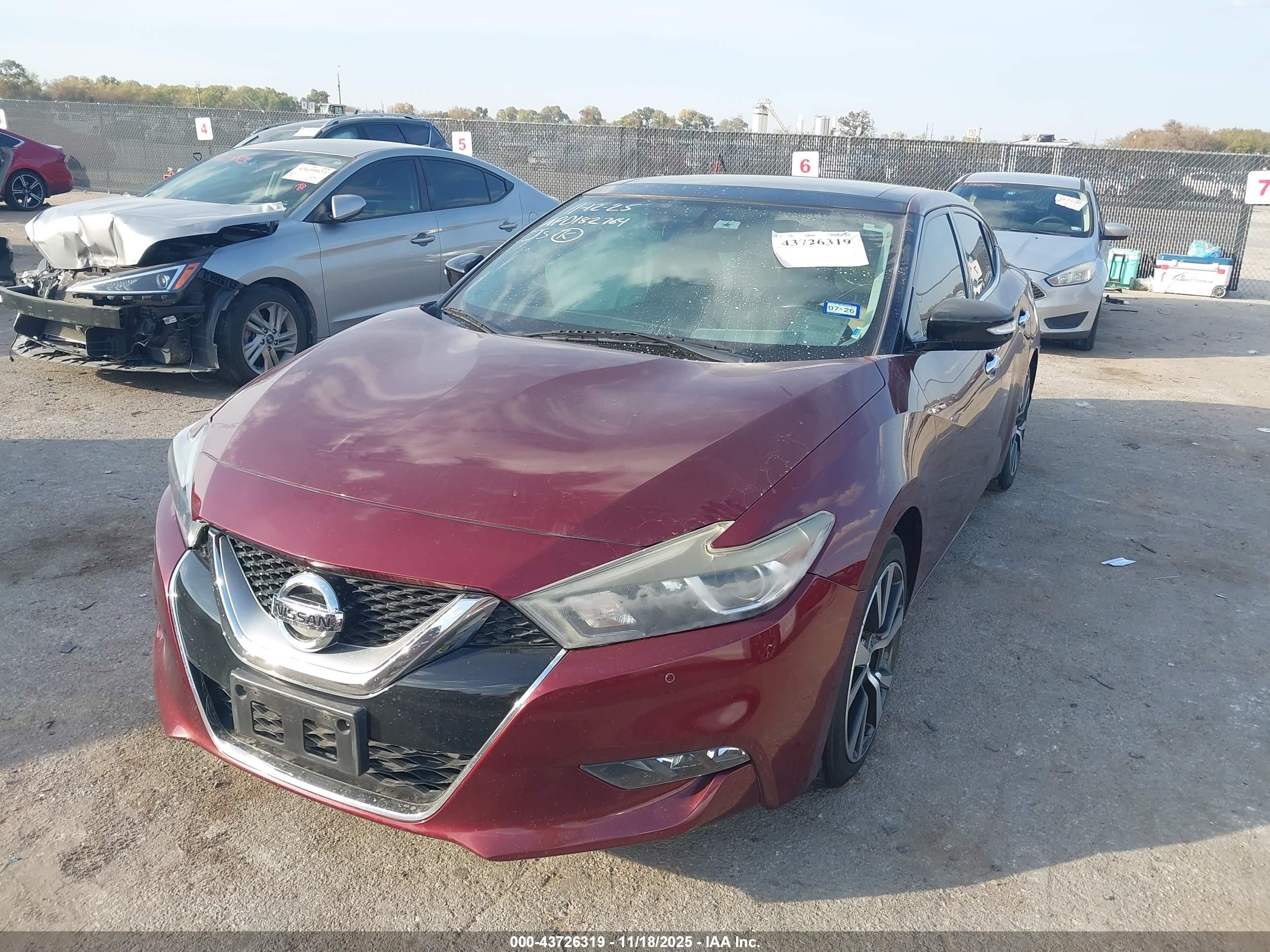 NISSAN MAXIMA image 2