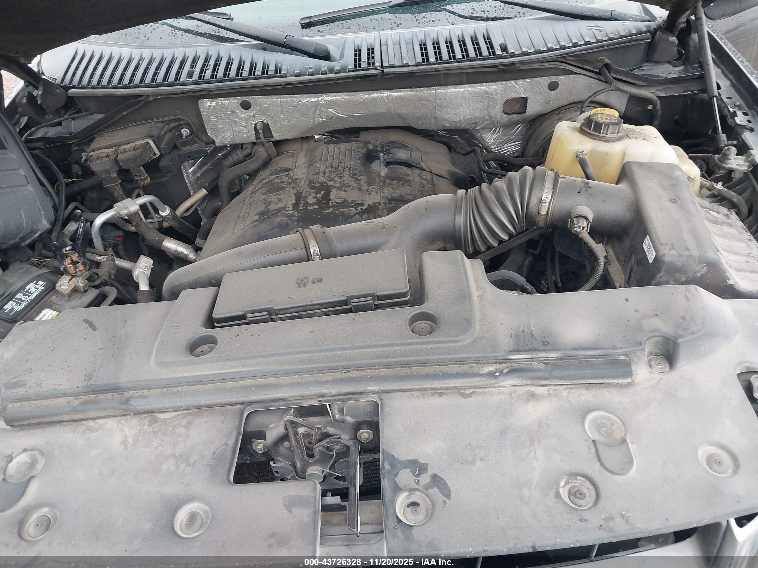 FORD EXPEDITION image 10