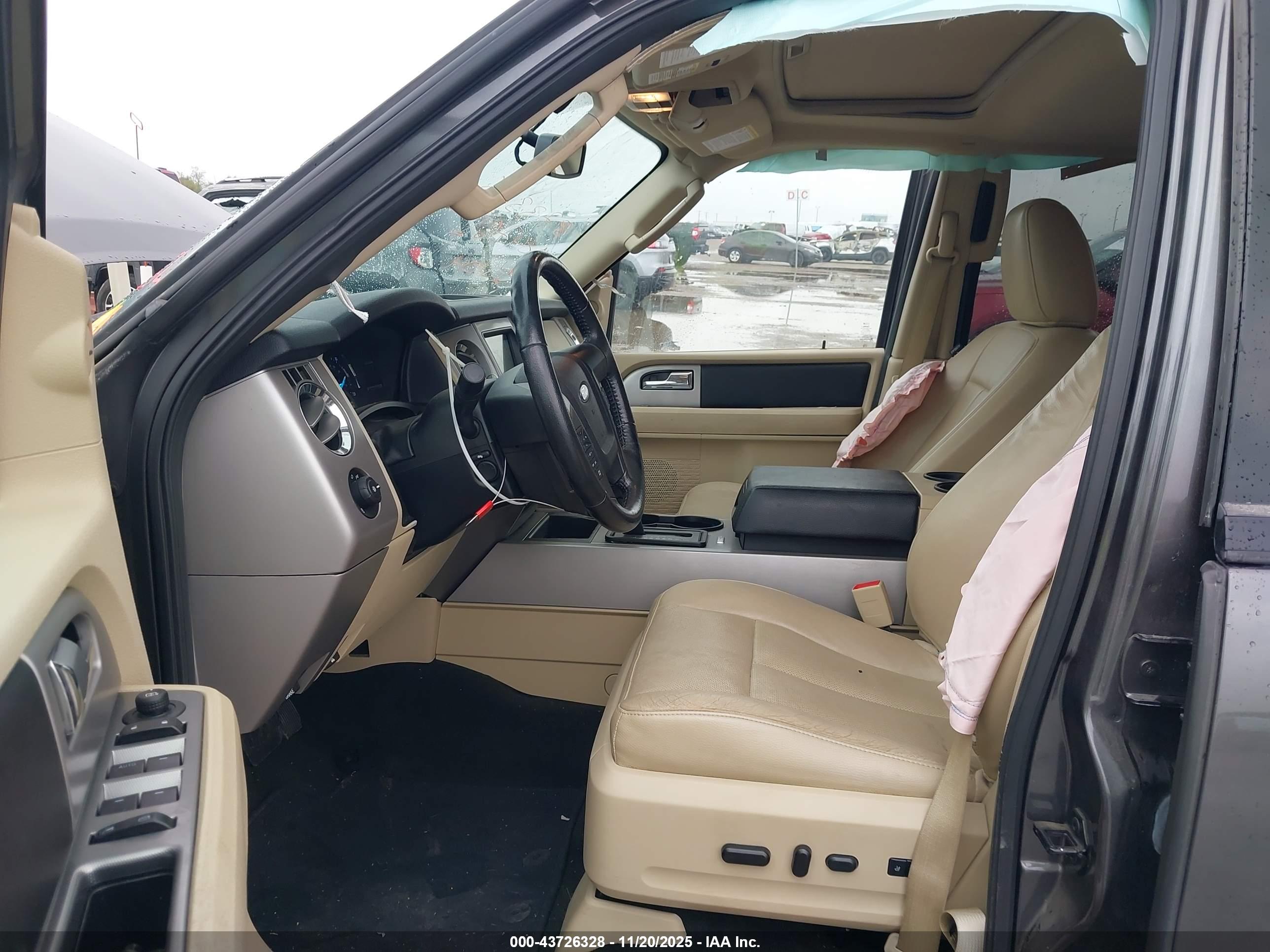 FORD EXPEDITION image 5