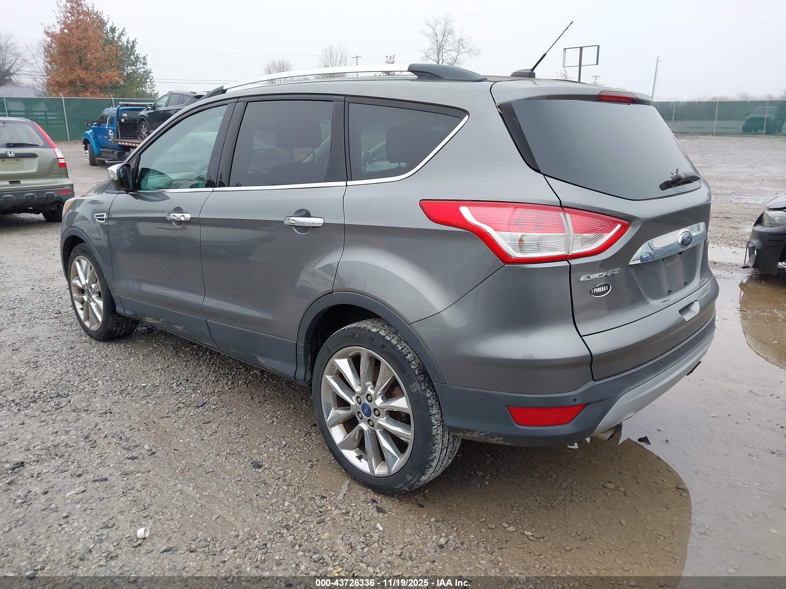 FORD ESCAPE image 3
