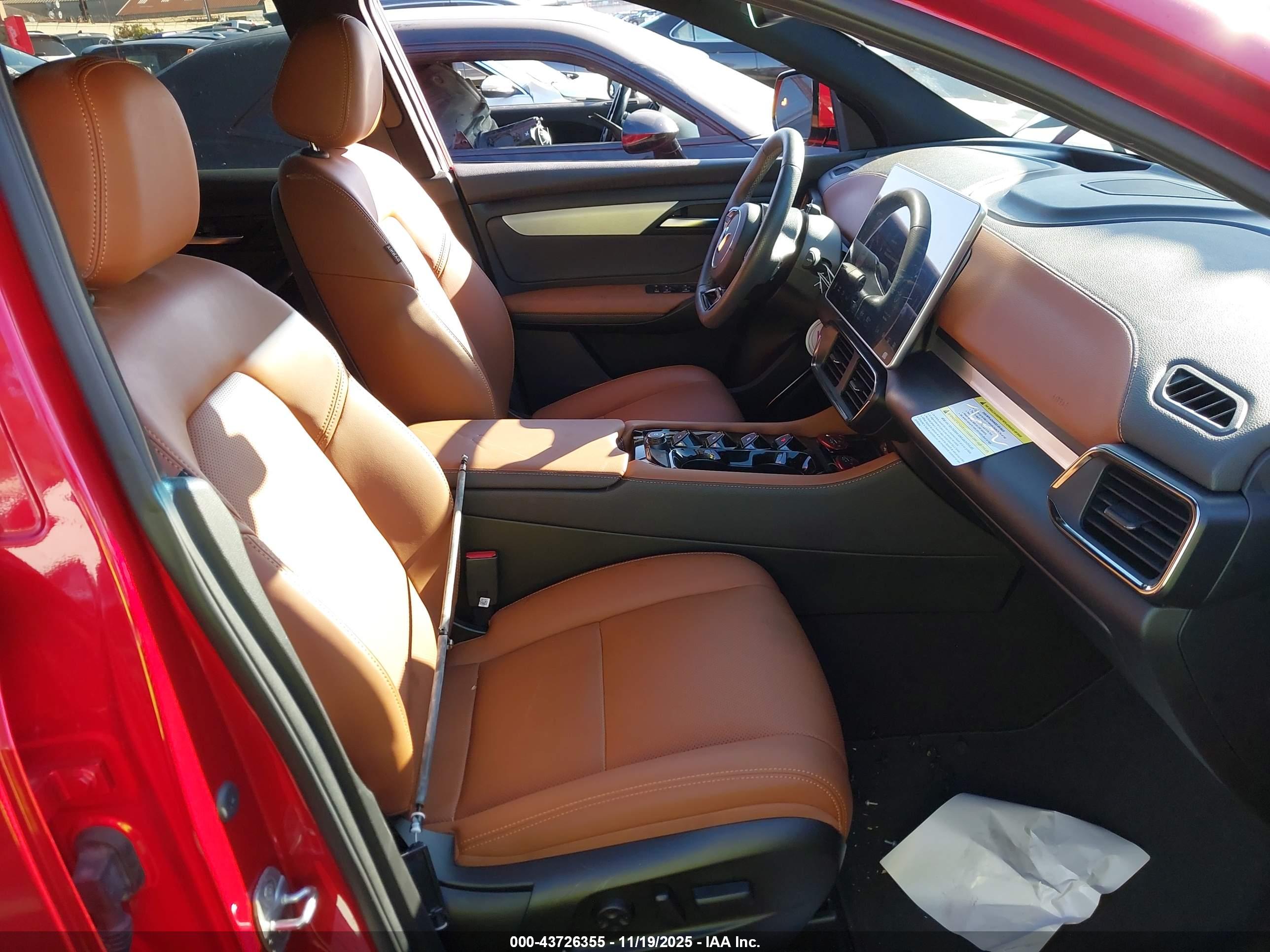 VINFAST VF image 5