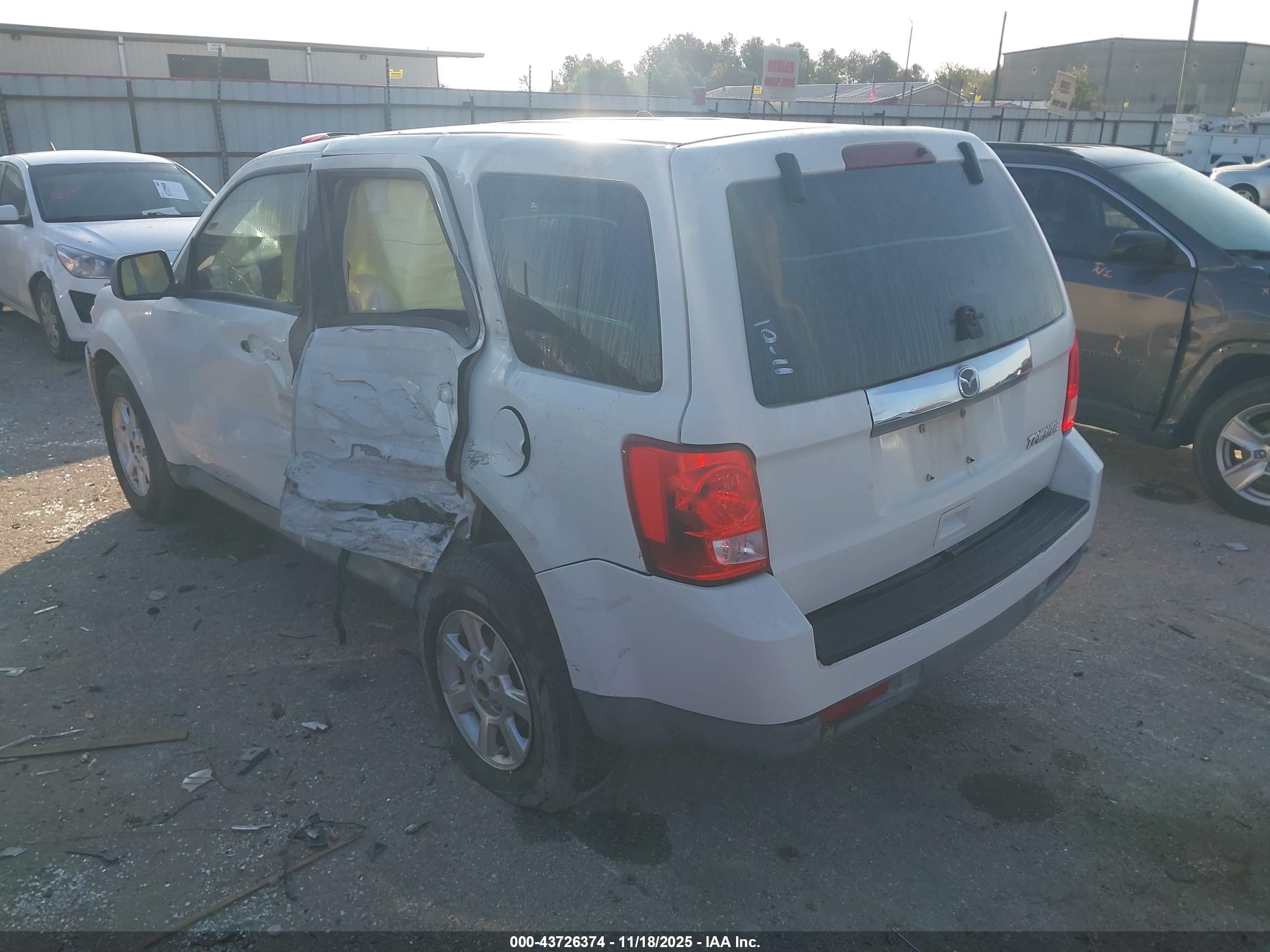 MAZDA TRIBUTE image 3