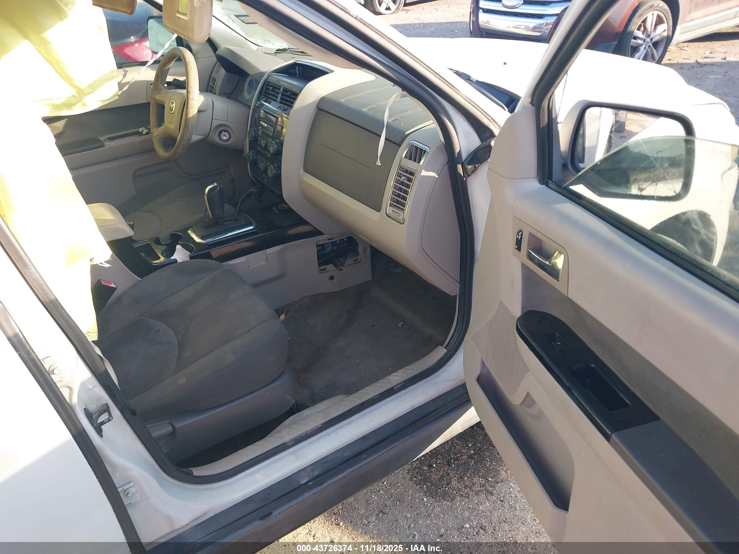 MAZDA TRIBUTE image 5