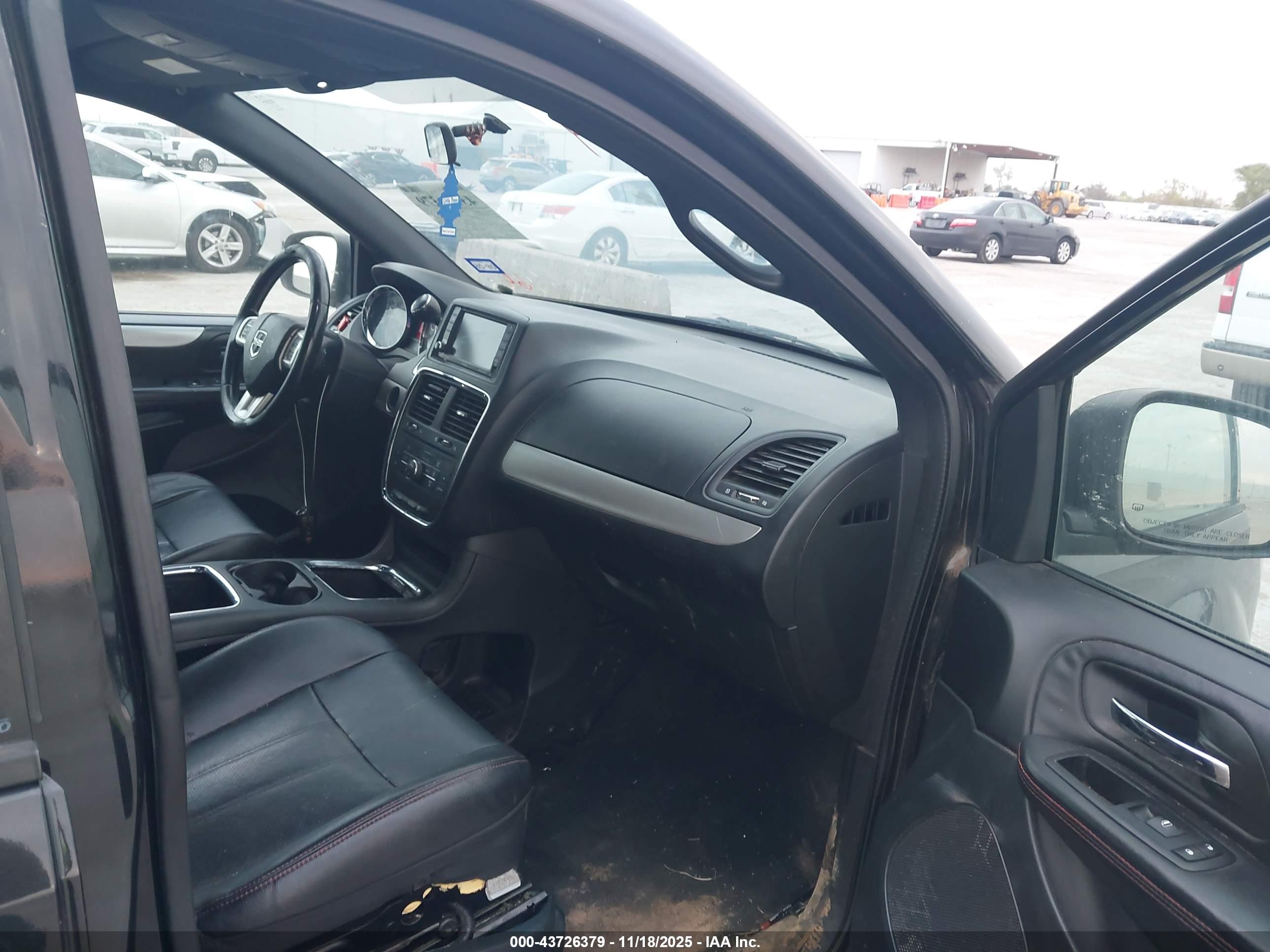 DODGE GRAND image 5