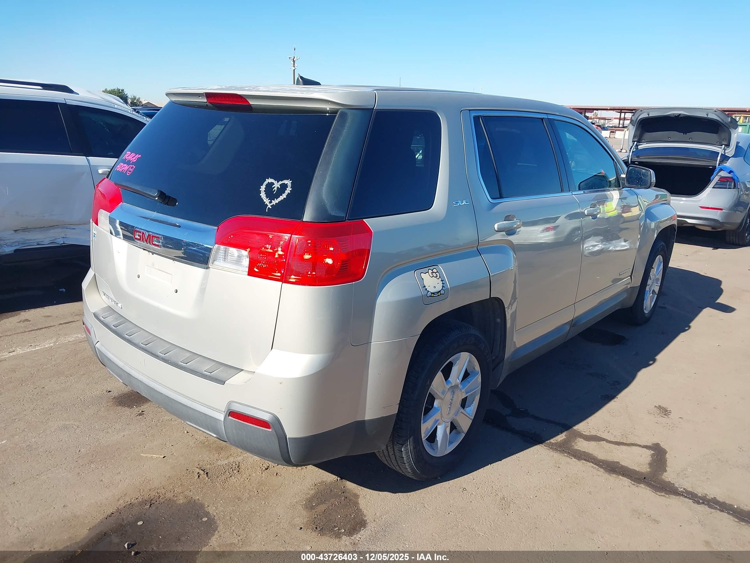 GMC TERRAIN image 4