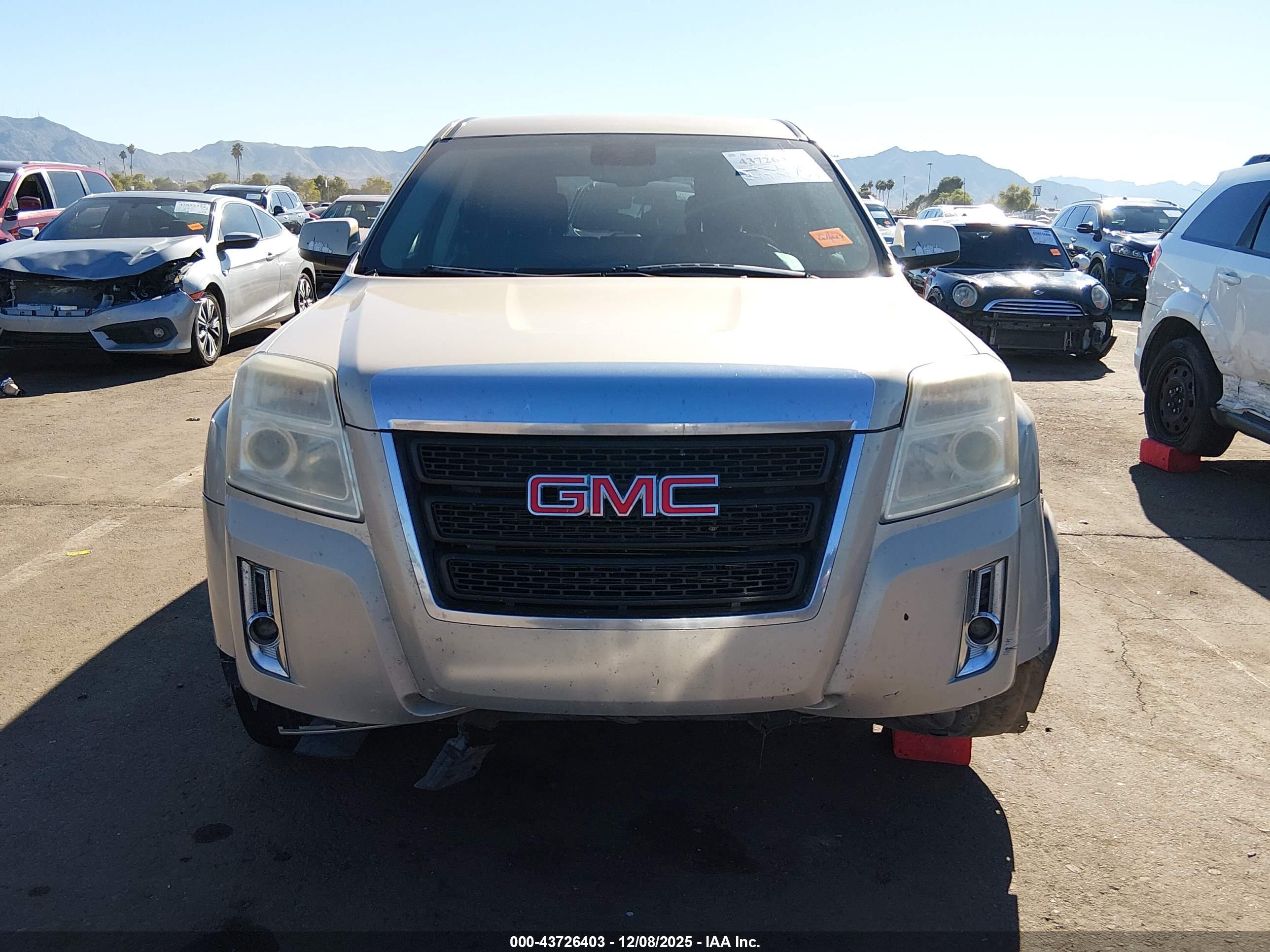 GMC TERRAIN image 6