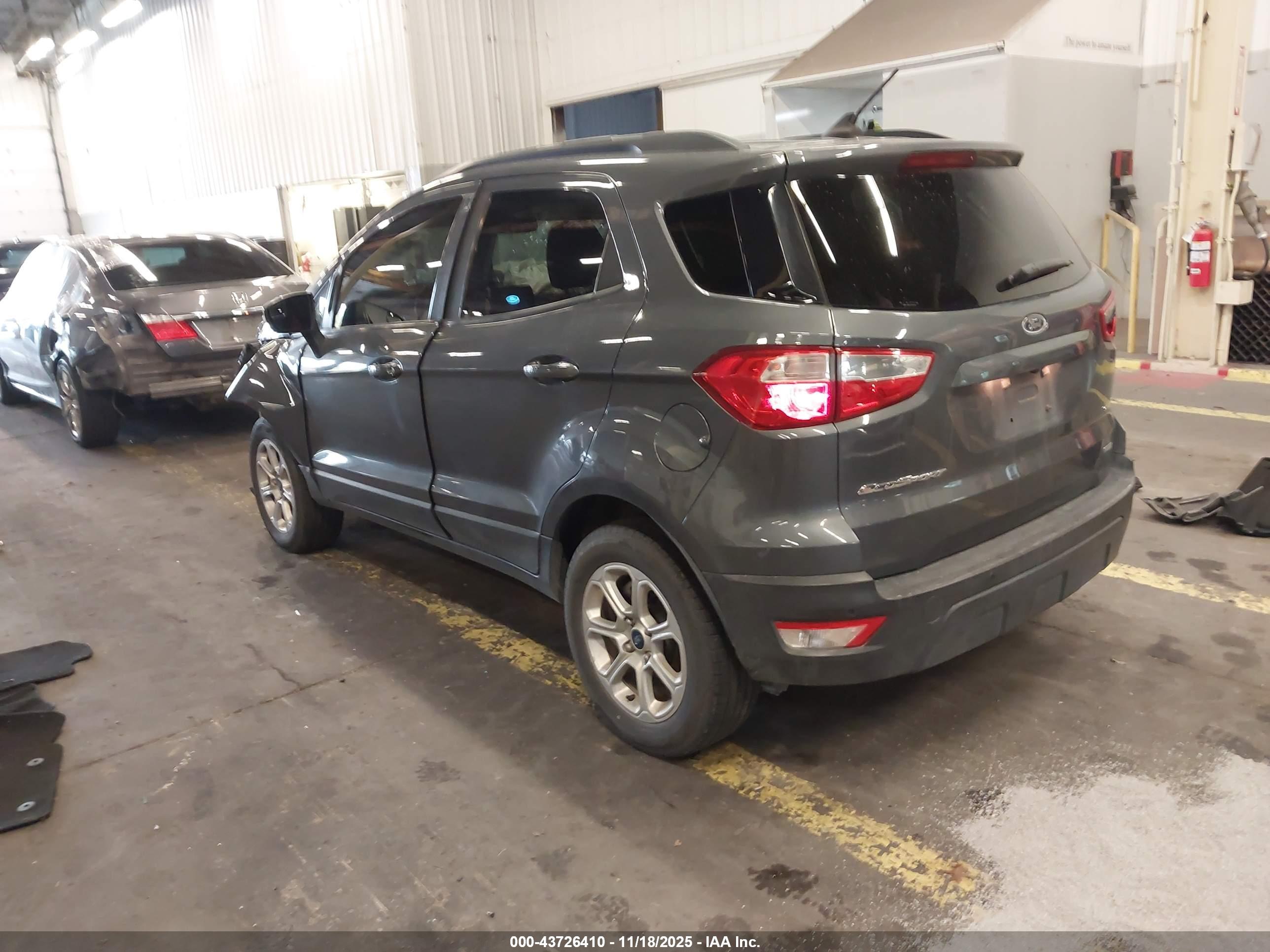FORD ECOSPORT image 3