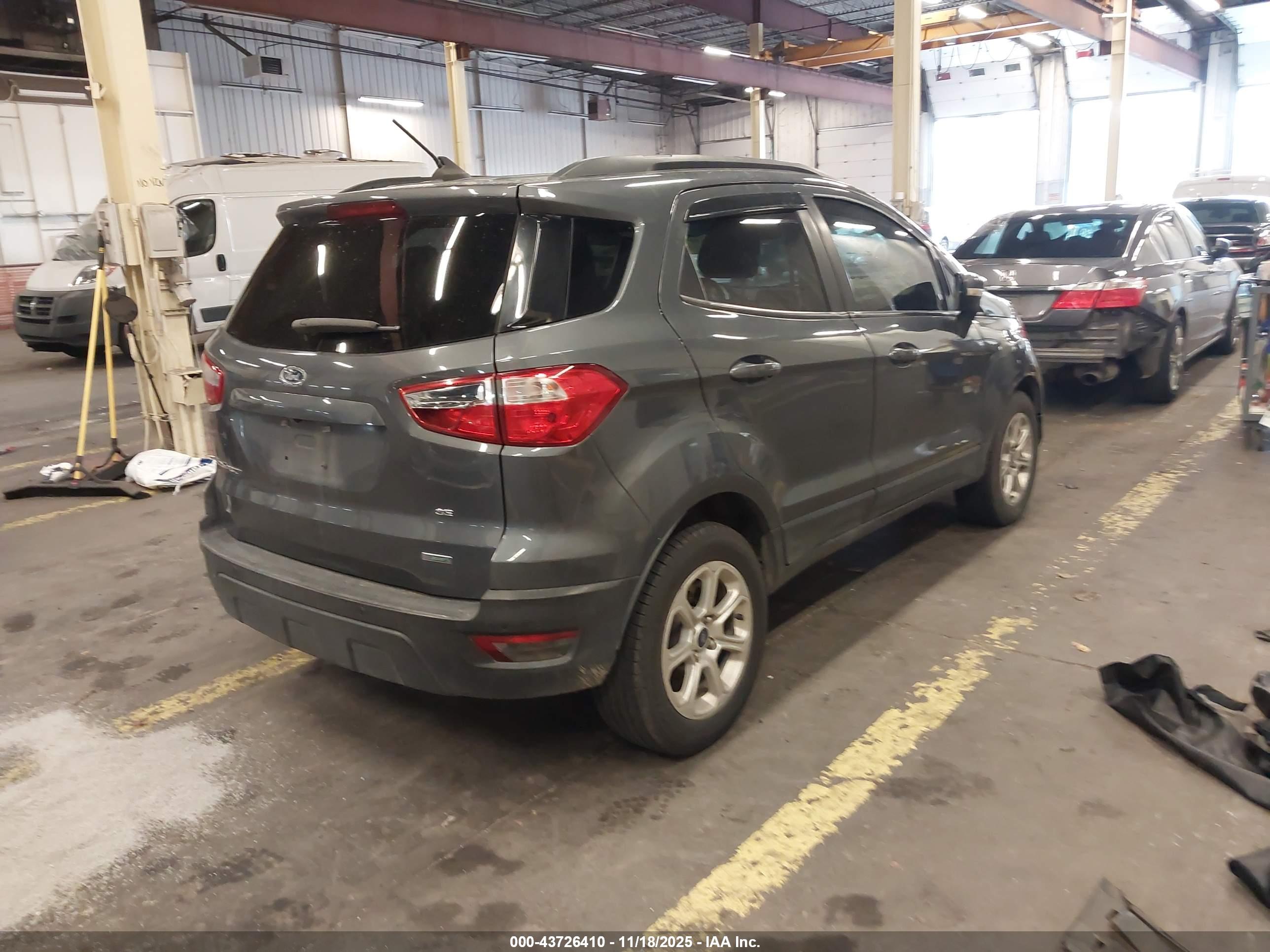 FORD ECOSPORT image 4