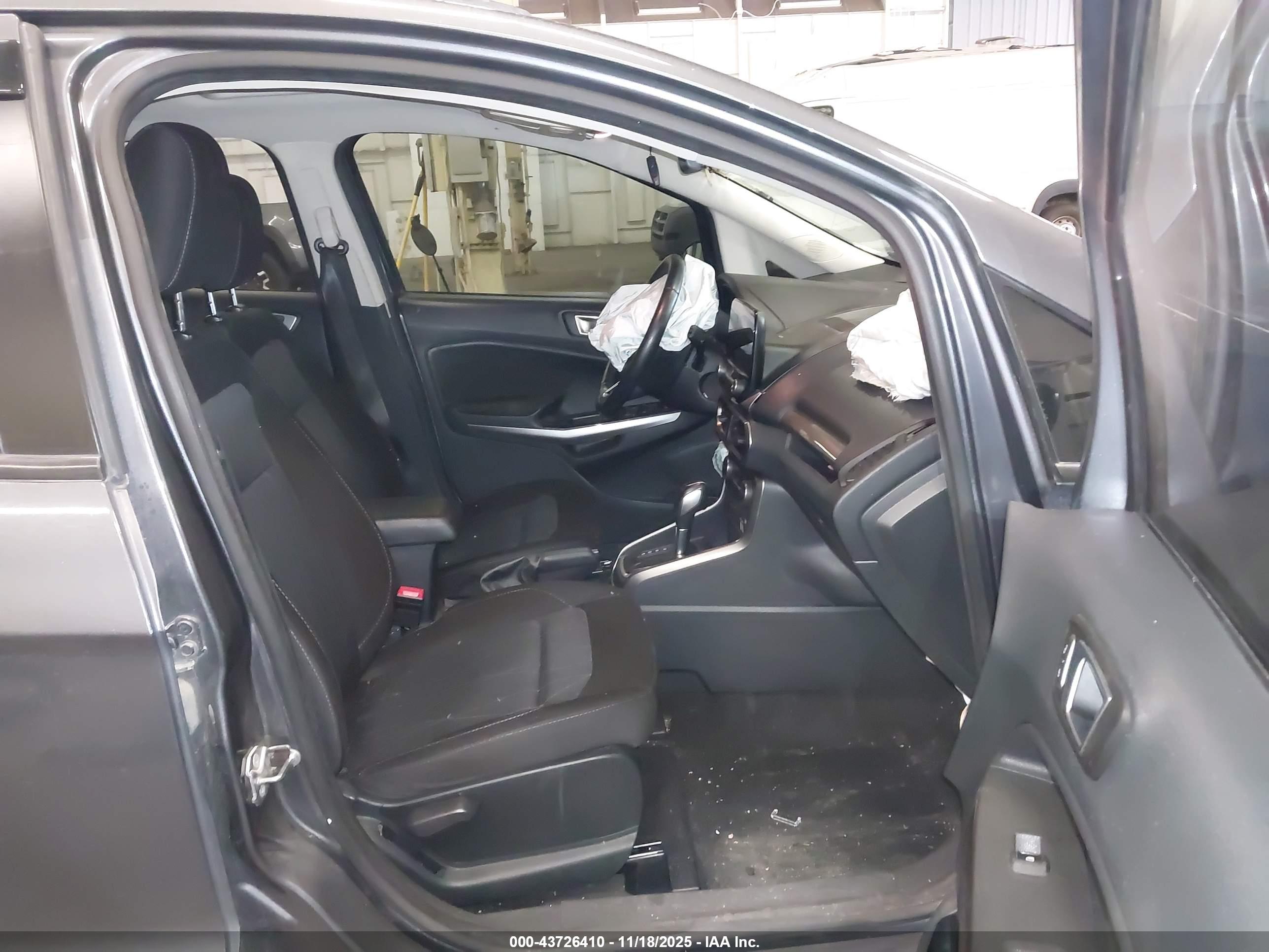 FORD ECOSPORT image 5