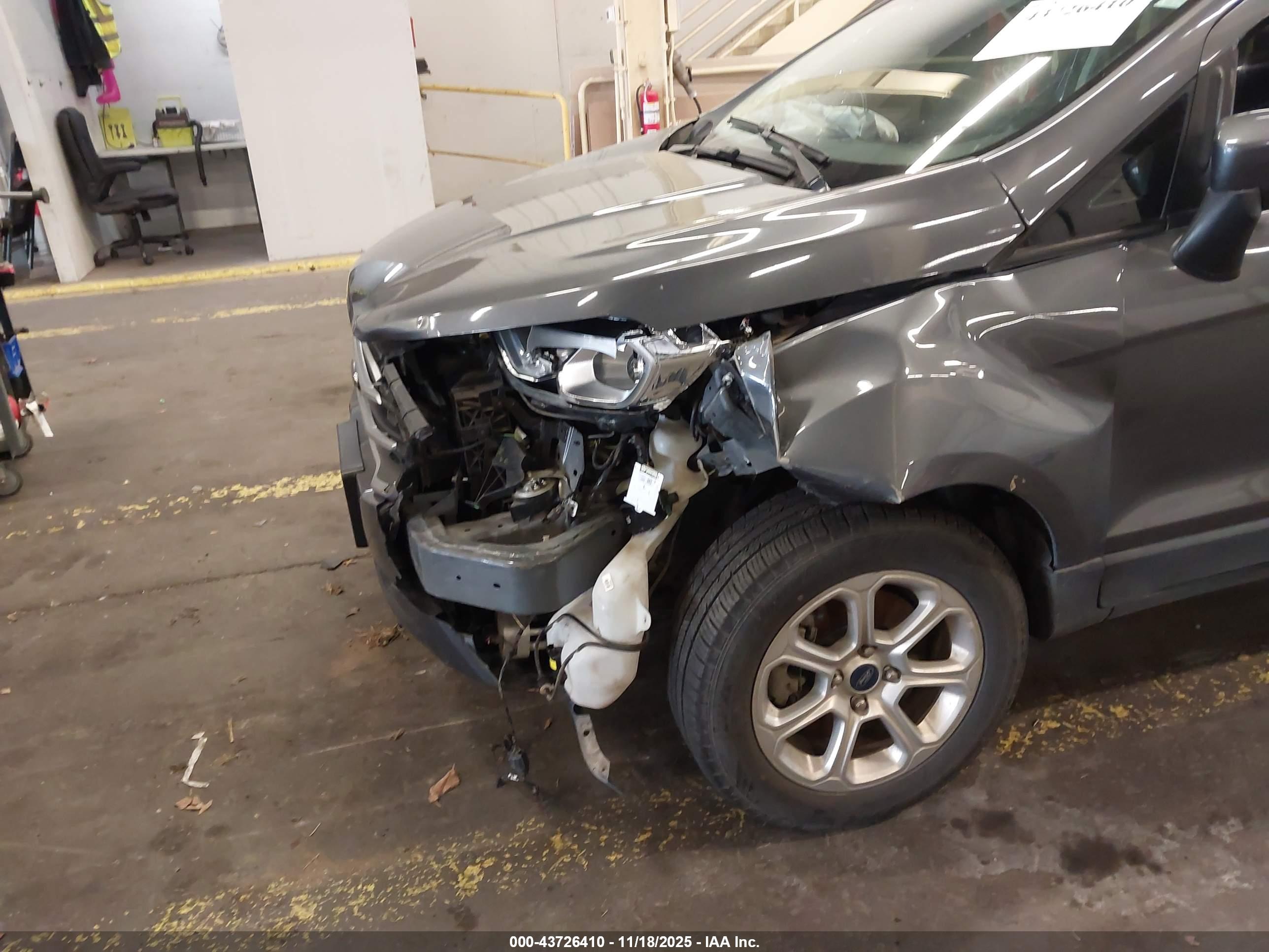 FORD ECOSPORT image 6