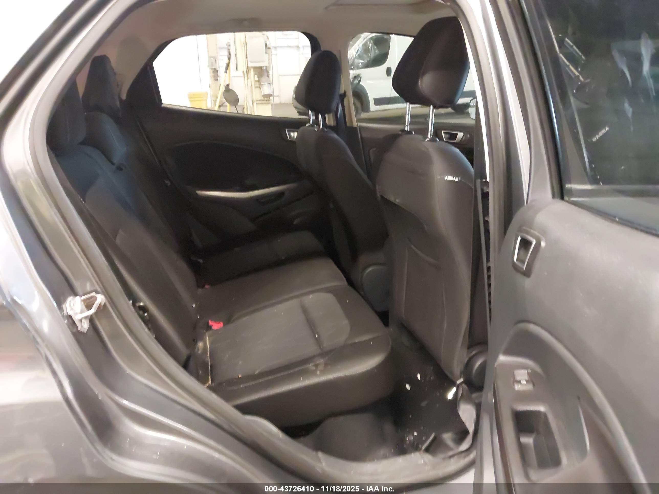 FORD ECOSPORT image 8