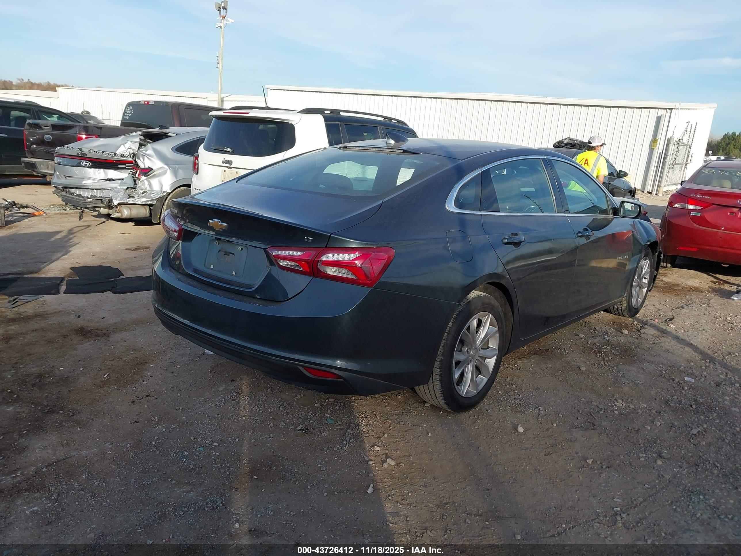 CHEVROLET MALIBU image 4