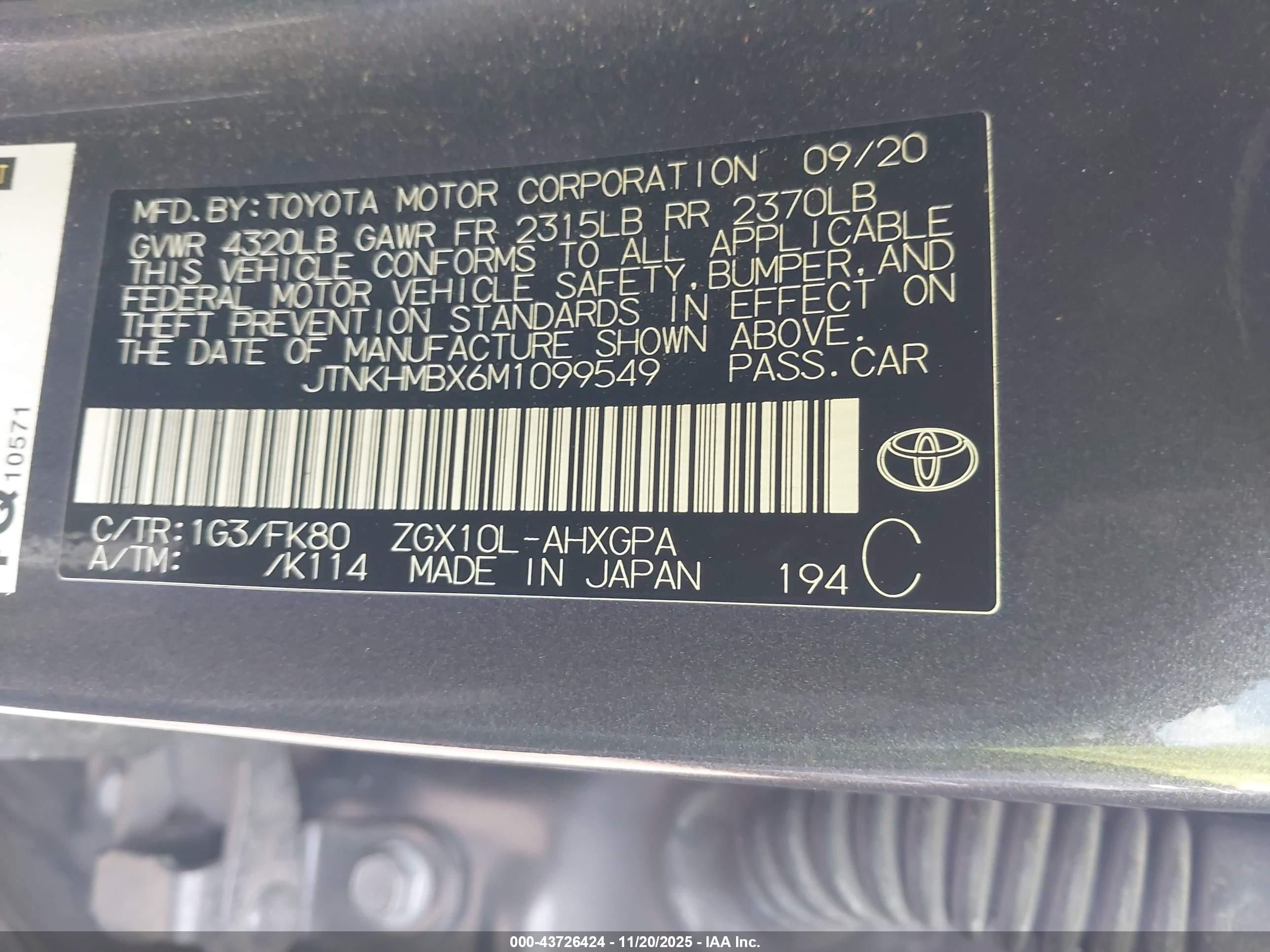 TOYOTA C-HR image 9