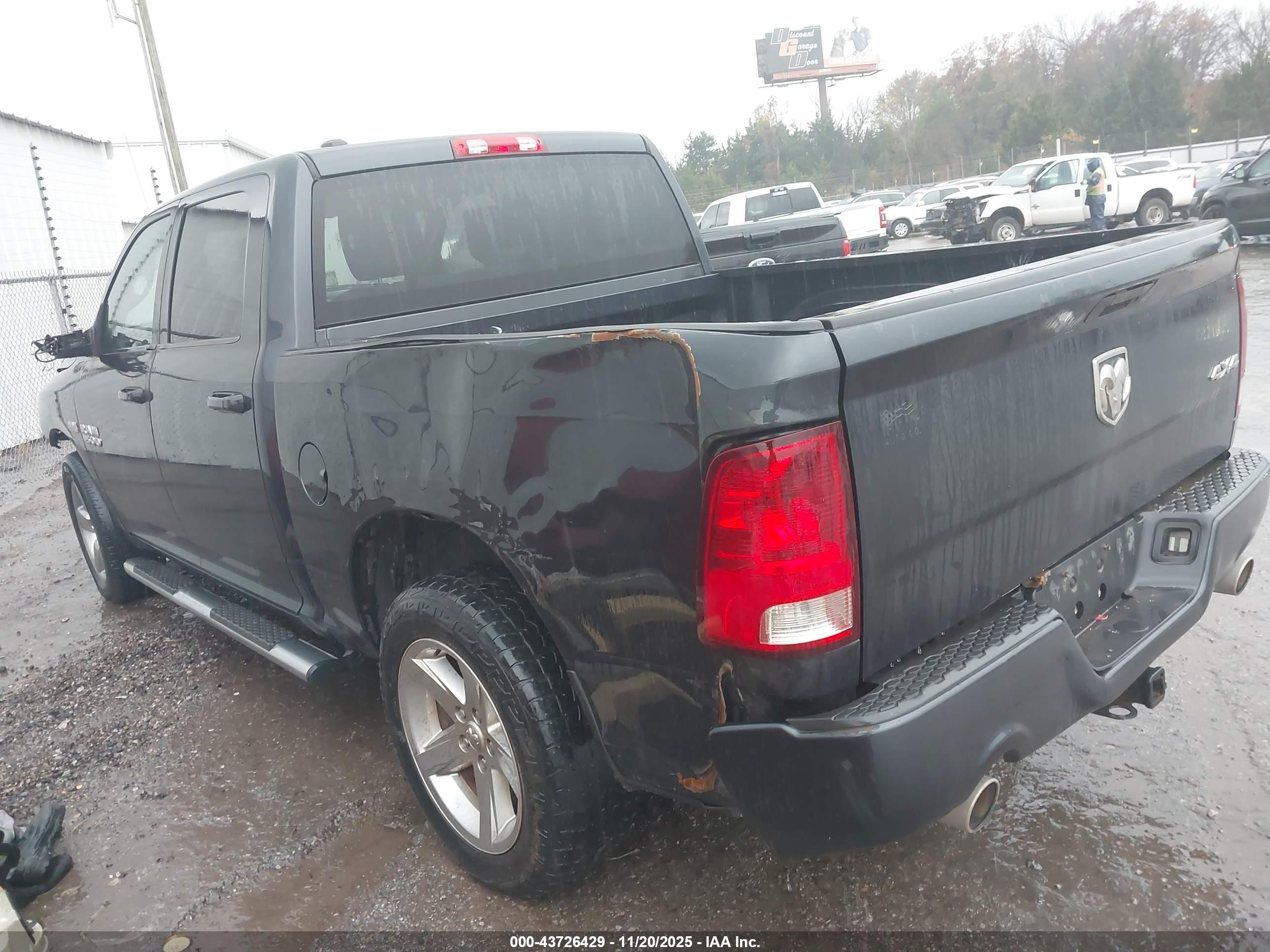 RAM 1500 image 3