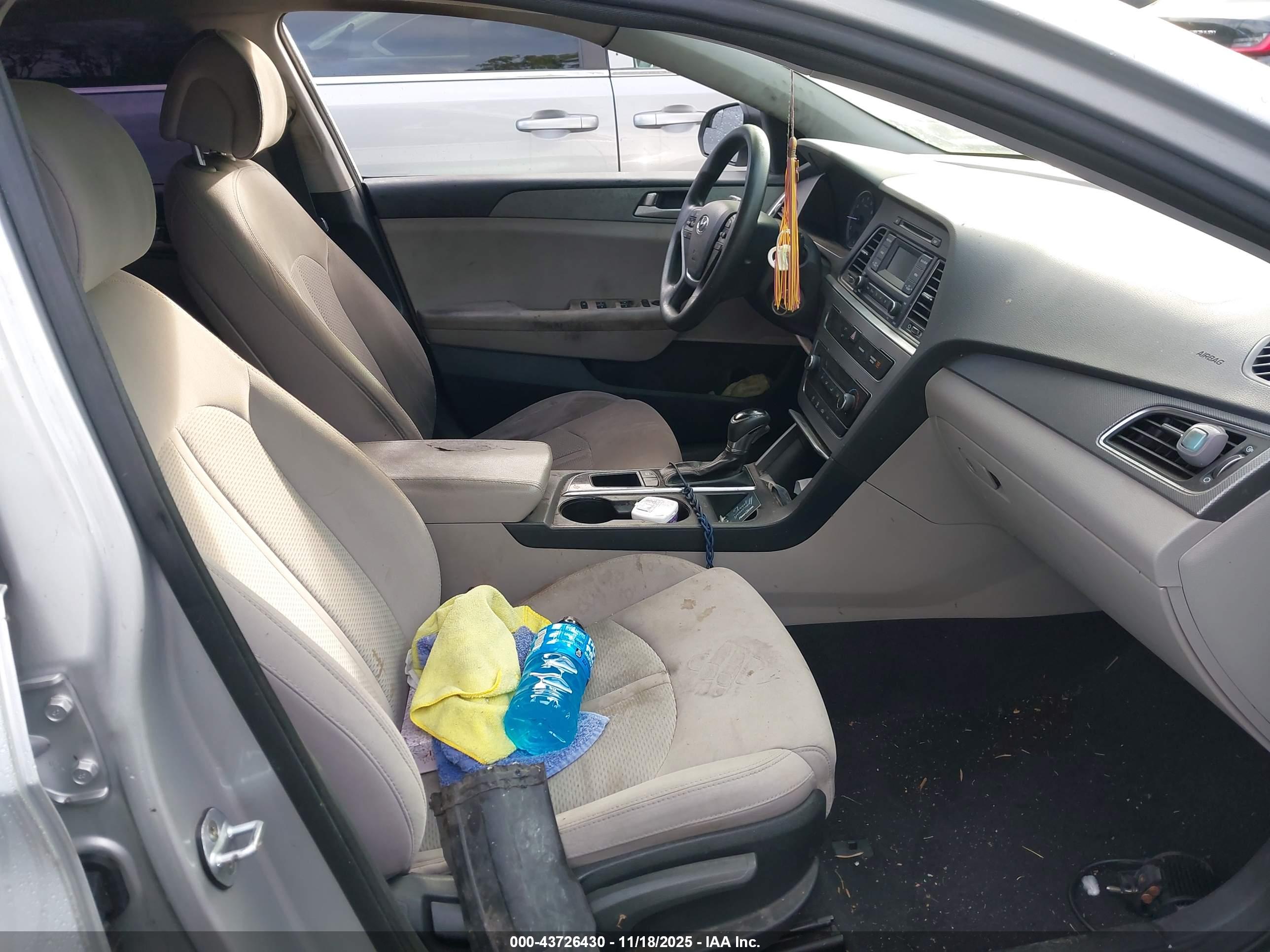 HYUNDAI SONATA image 5