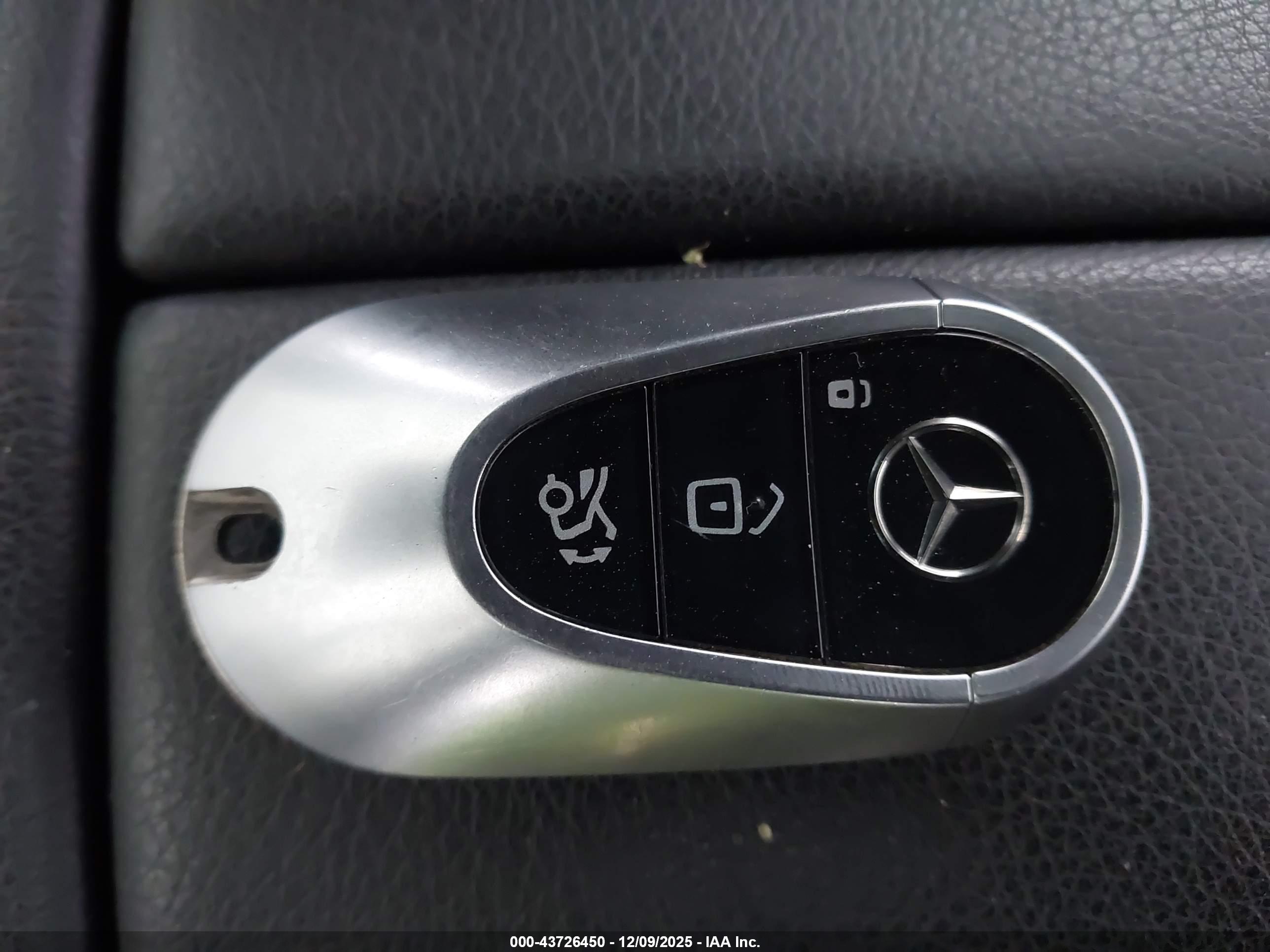 MERCEDES-BENZ S image 11