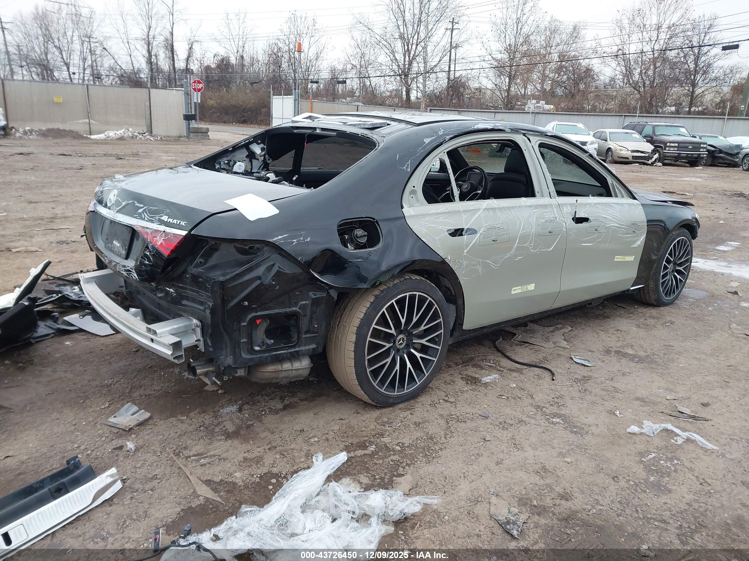 MERCEDES-BENZ S image 4