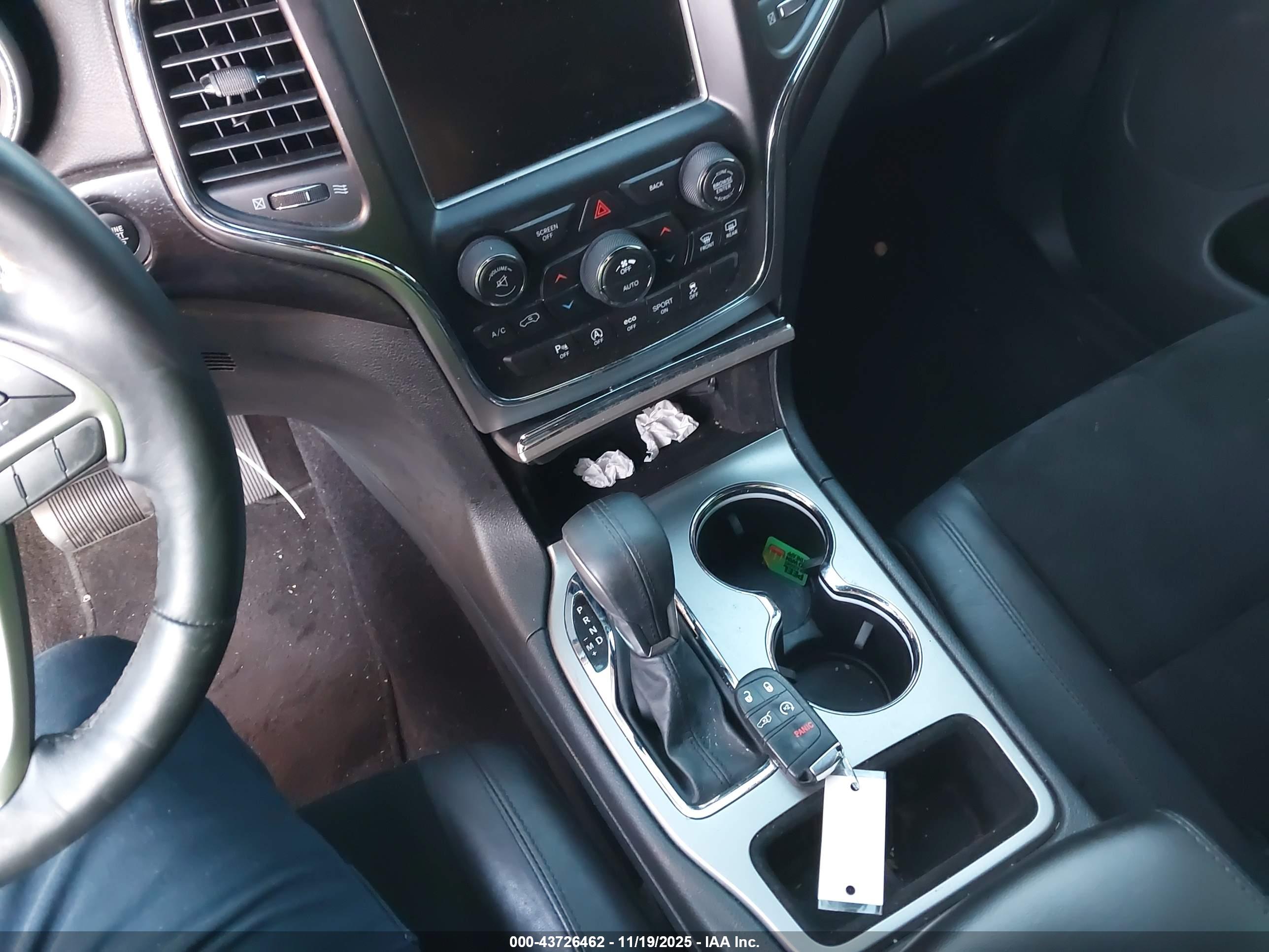 JEEP GRAND image 11
