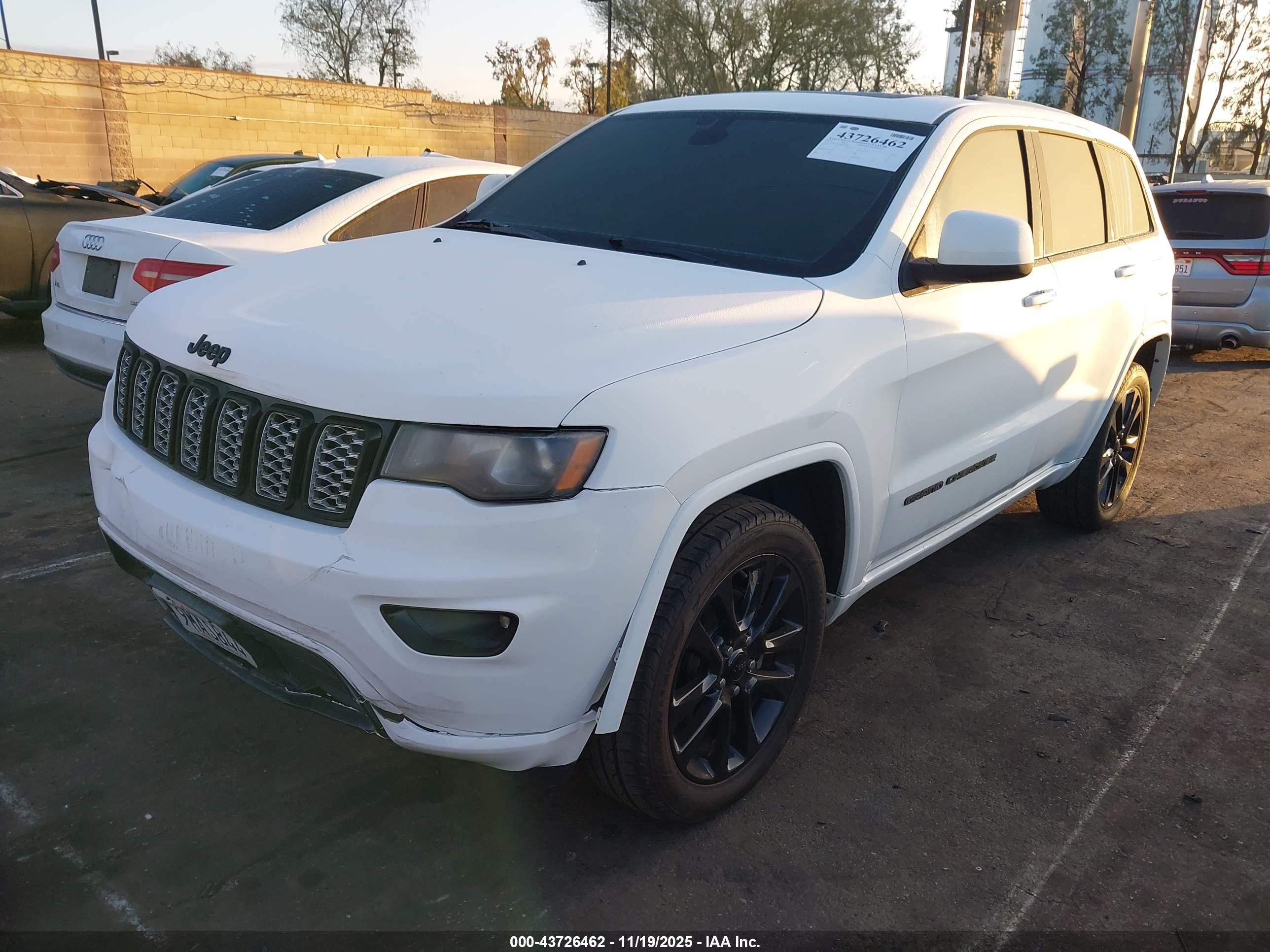 JEEP GRAND image 2