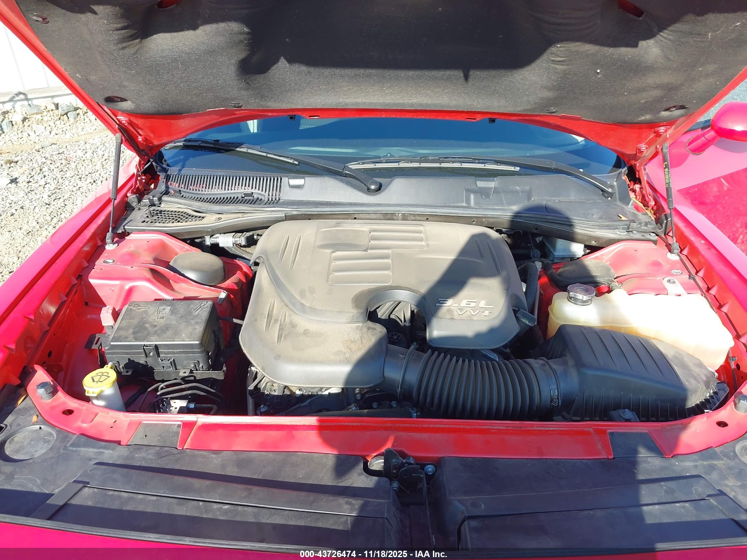 DODGE CHALLENGER image 10