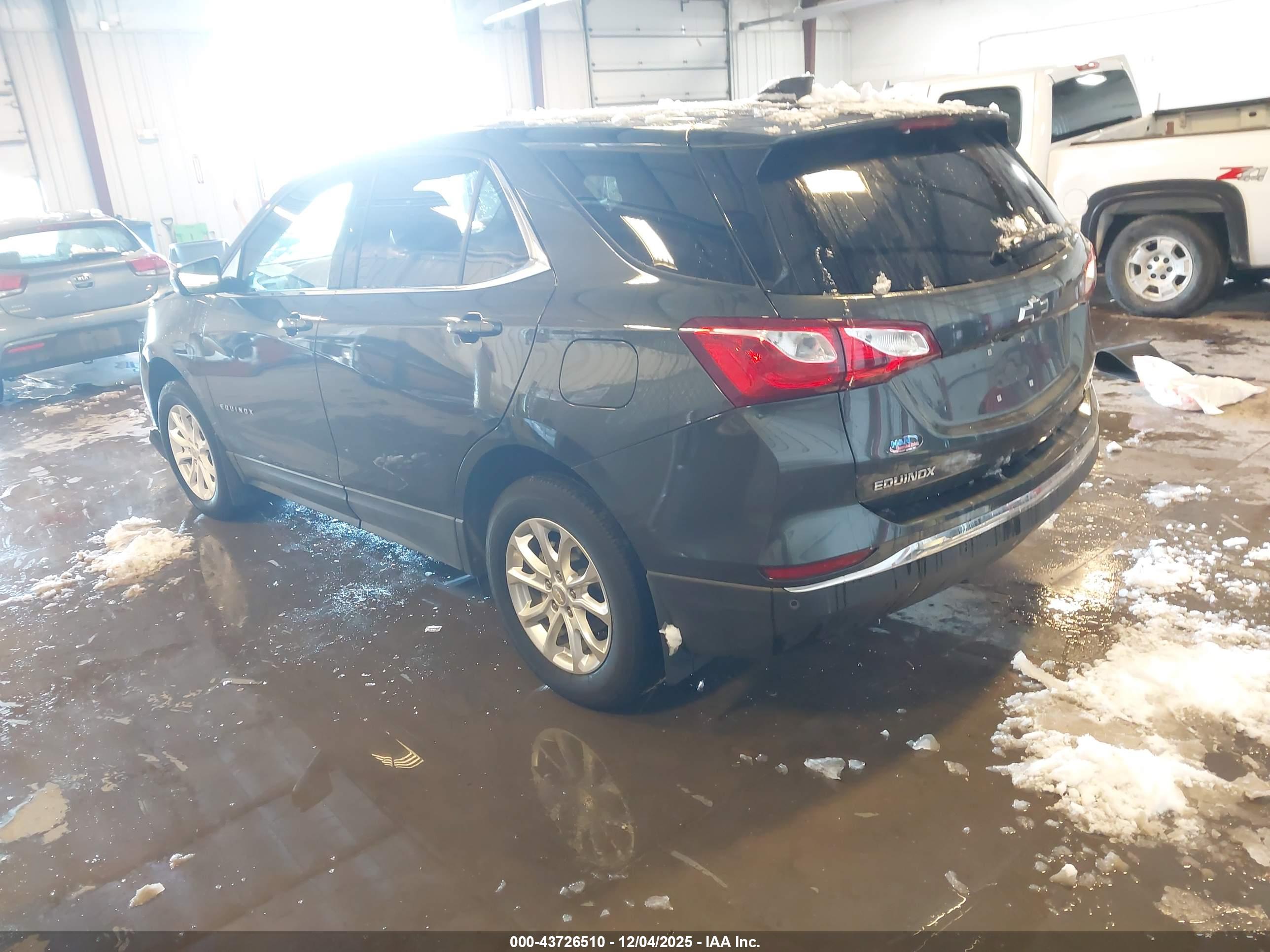 CHEVROLET EQUINOX image 3