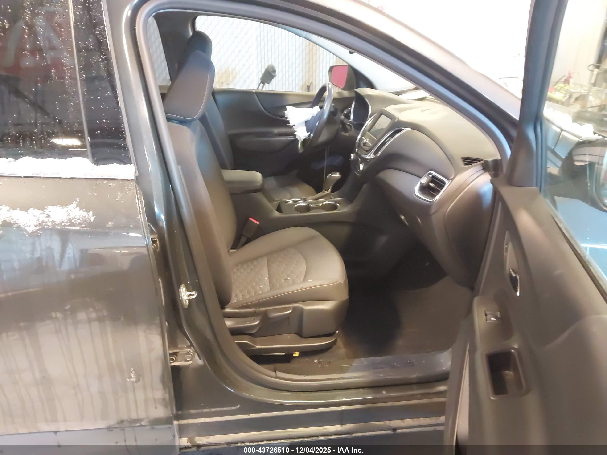 CHEVROLET EQUINOX image 5