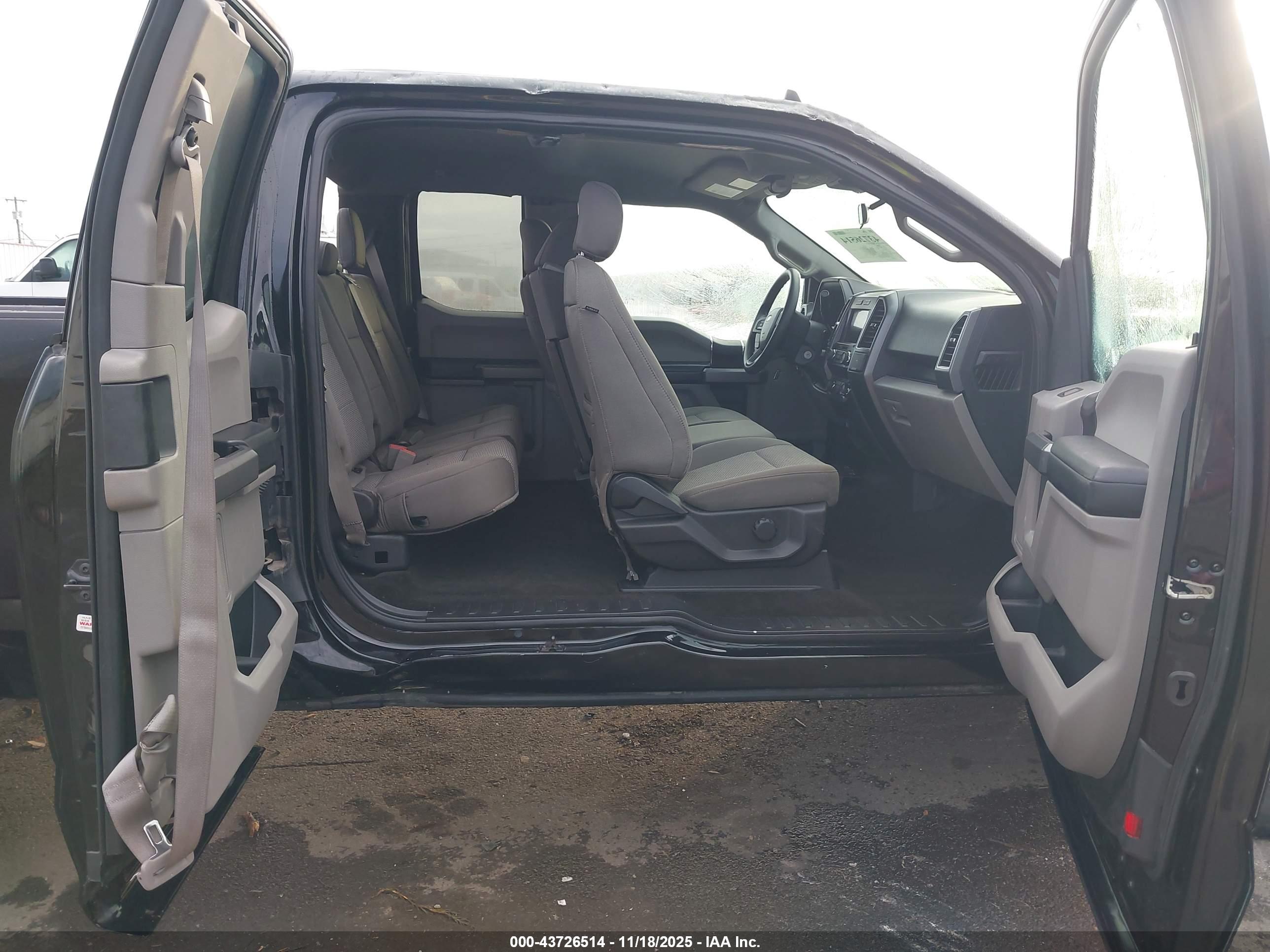 FORD F-150 image 8