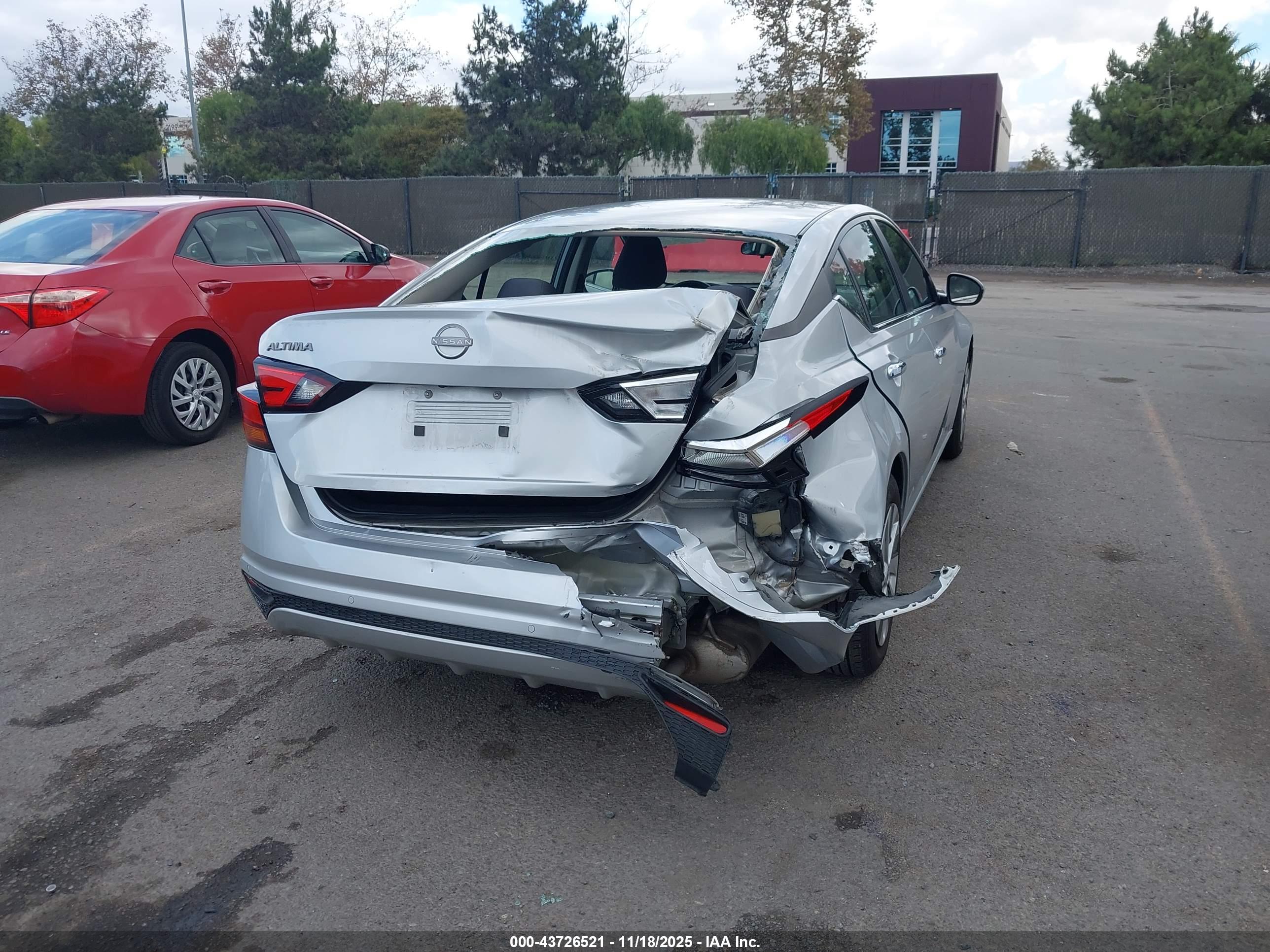 NISSAN ALTIMA image 6