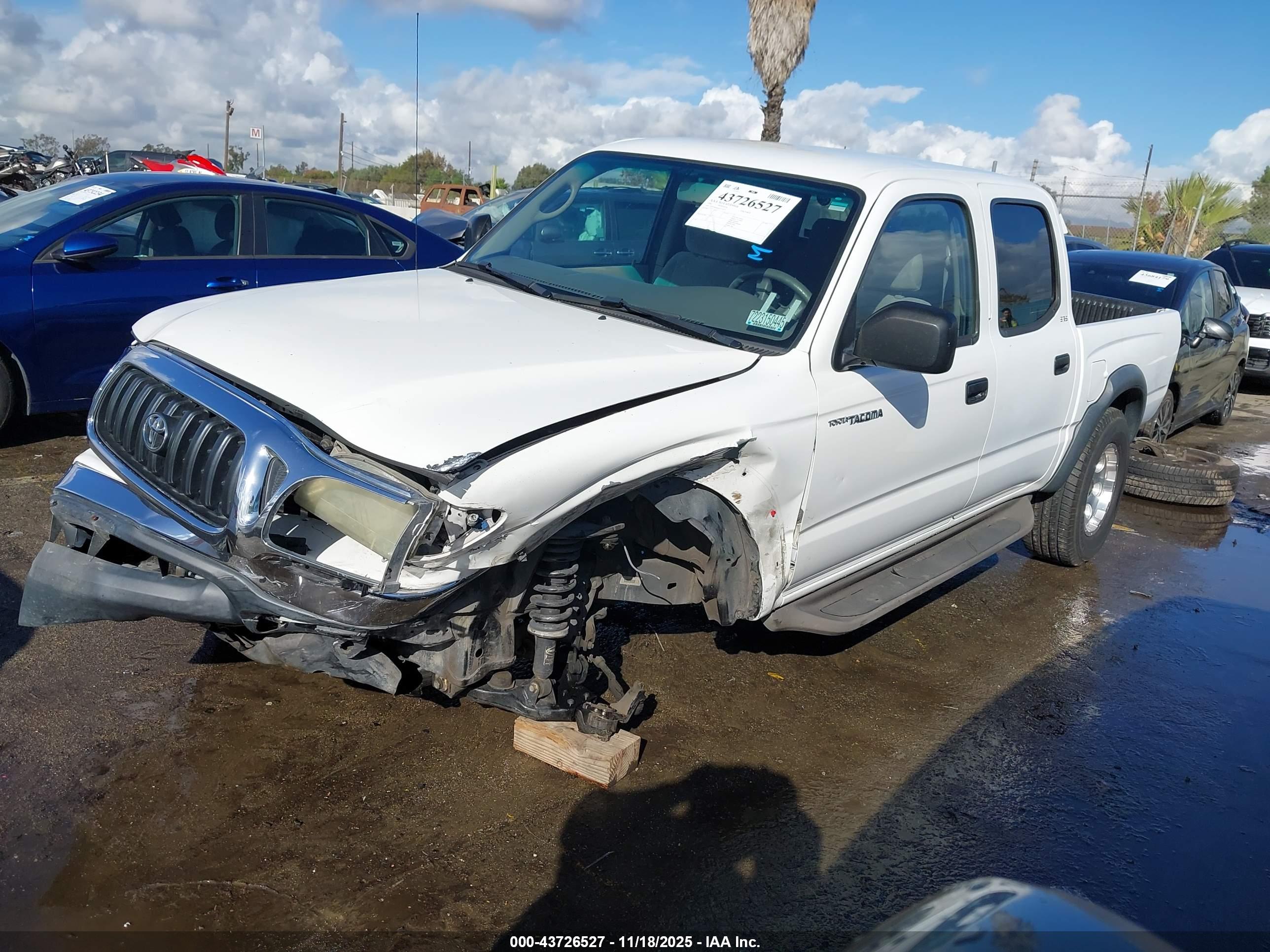 TOYOTA TACOMA image 2