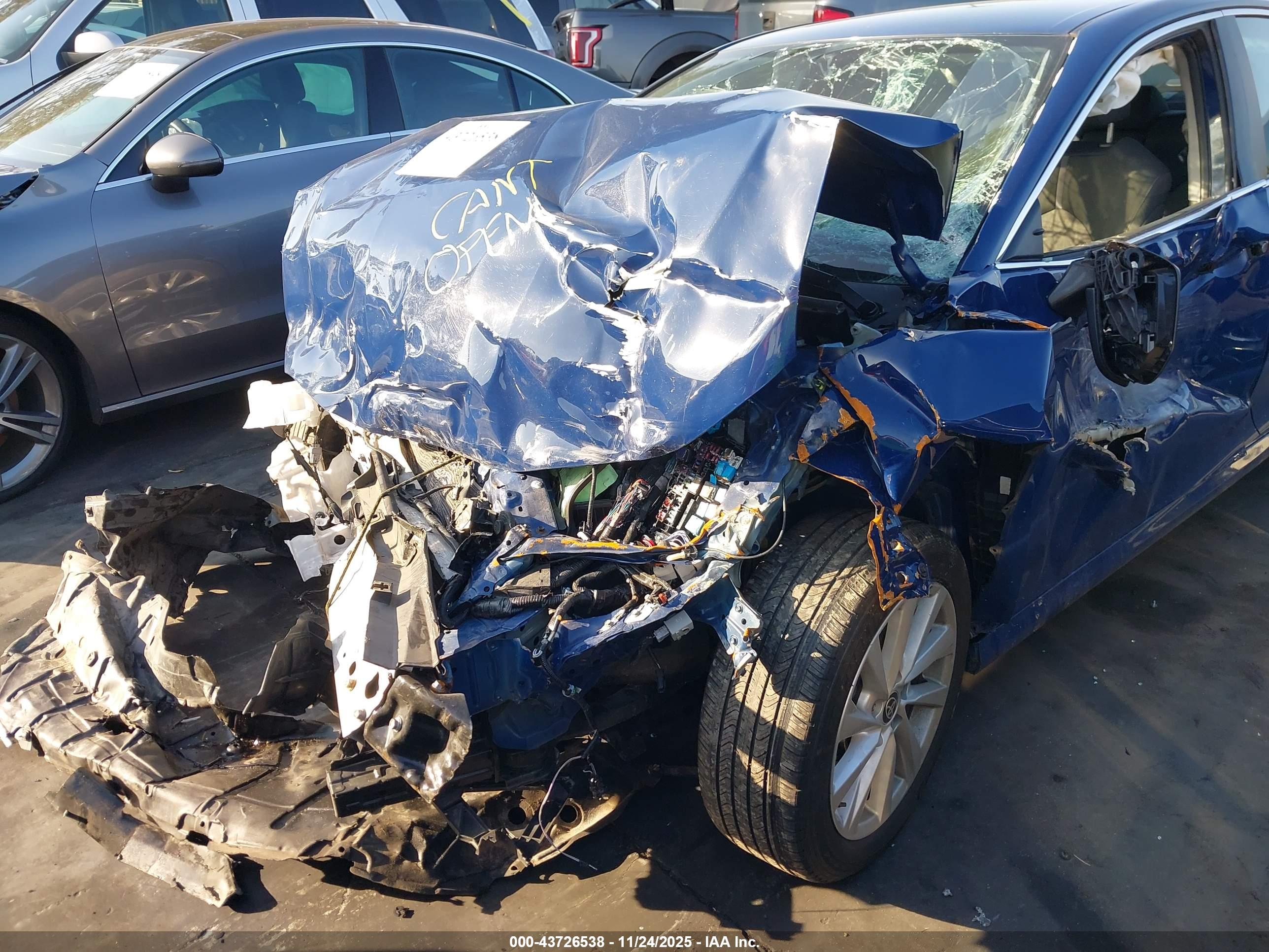 TOYOTA CAMRY image 6