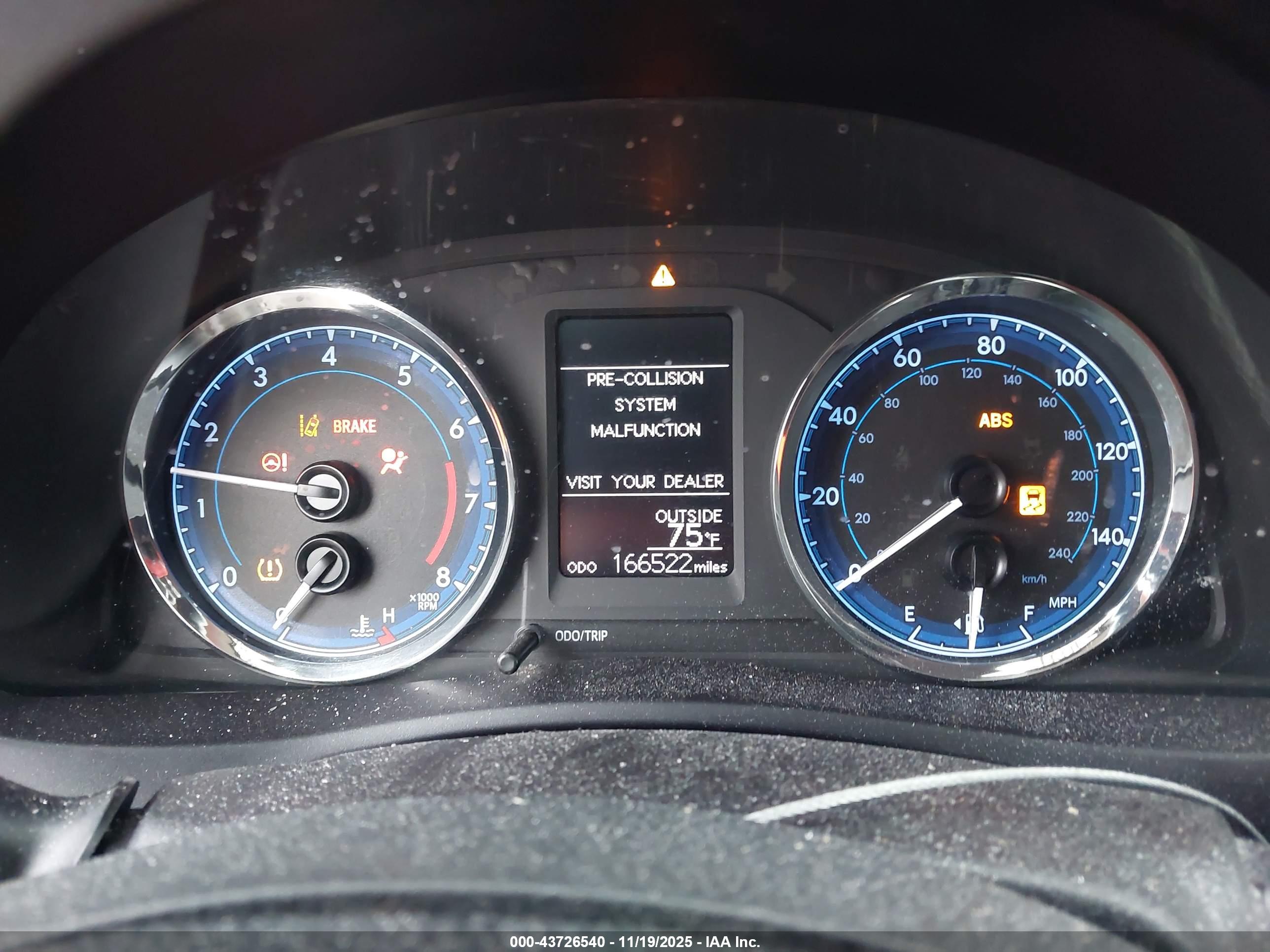 TOYOTA COROLLA image 7