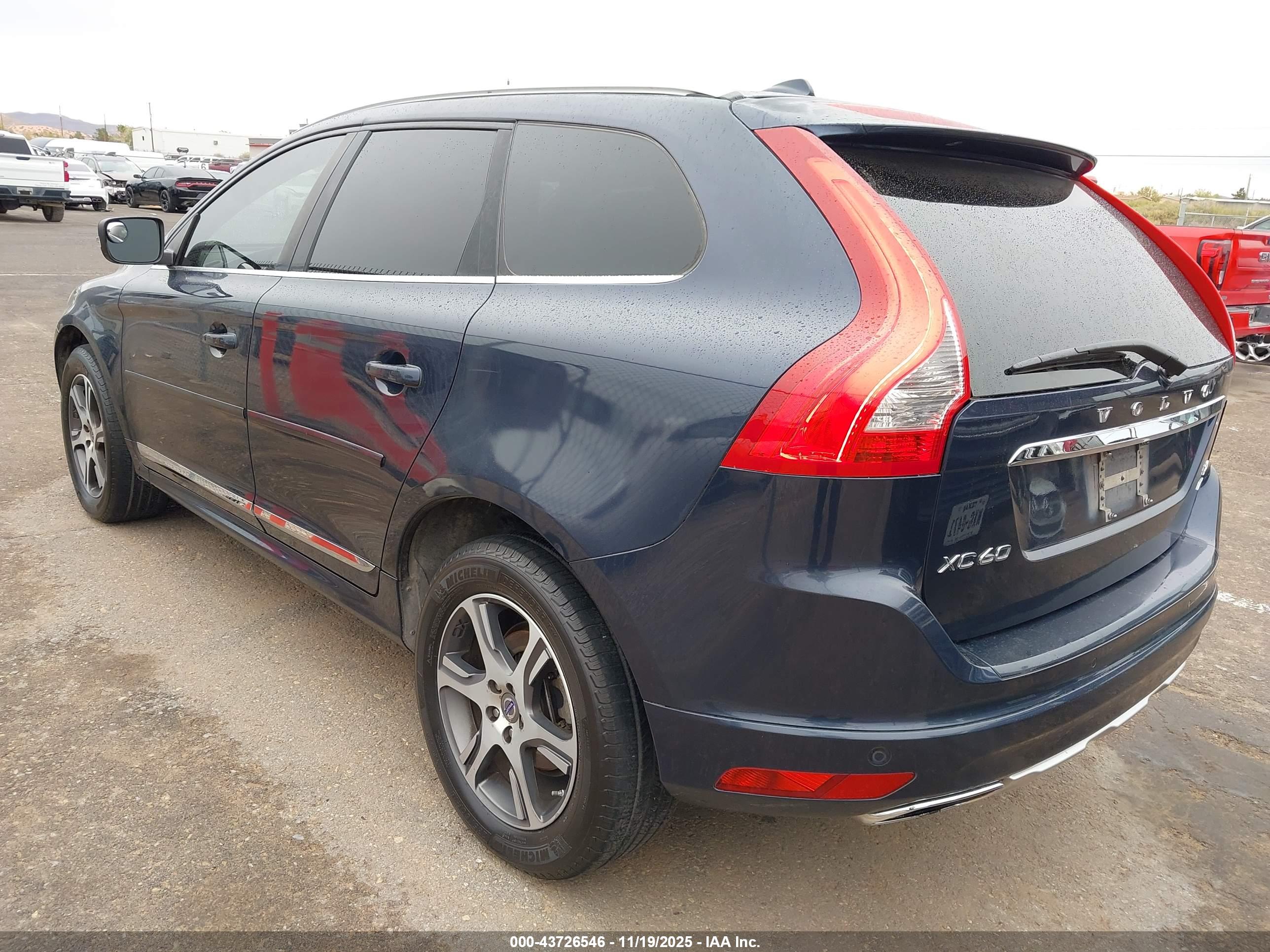 VOLVO XC60 image 3