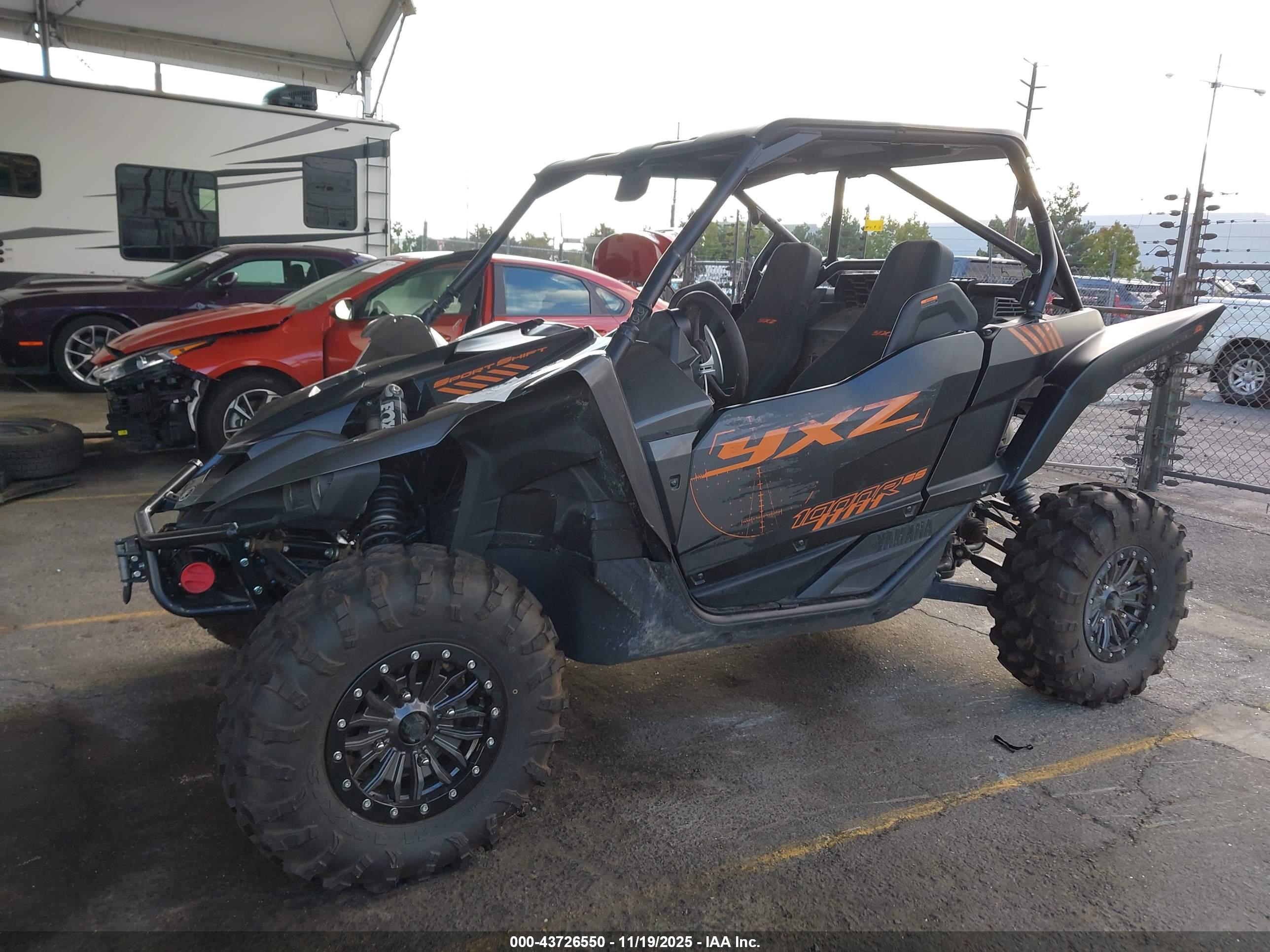 YAMAHA YXZ1000 image 2