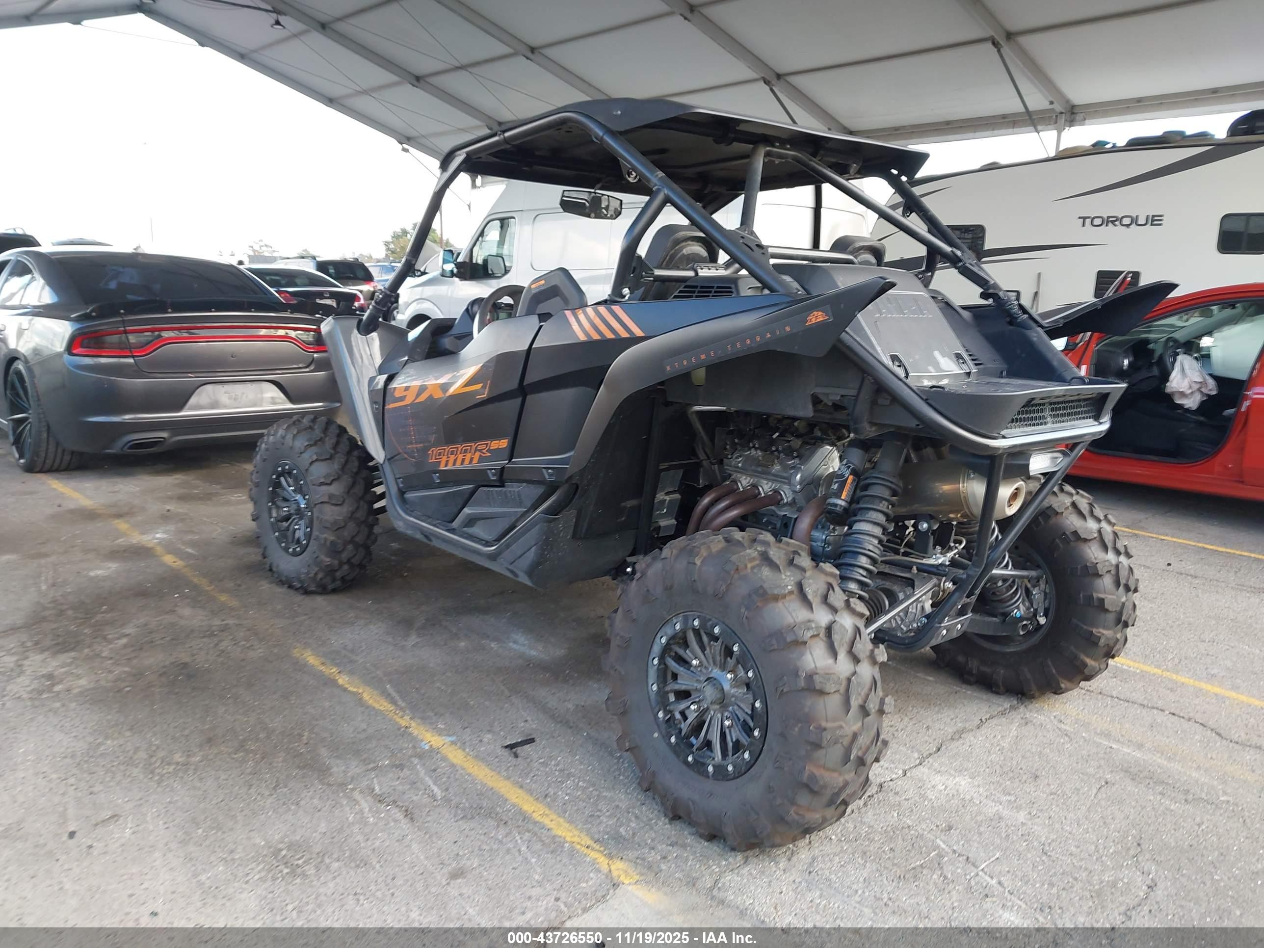 YAMAHA YXZ1000 image 3