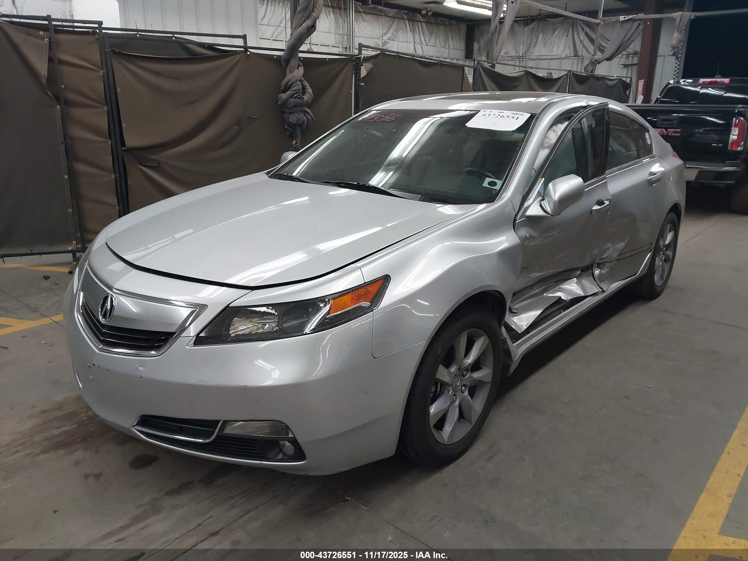ACURA TL image 2