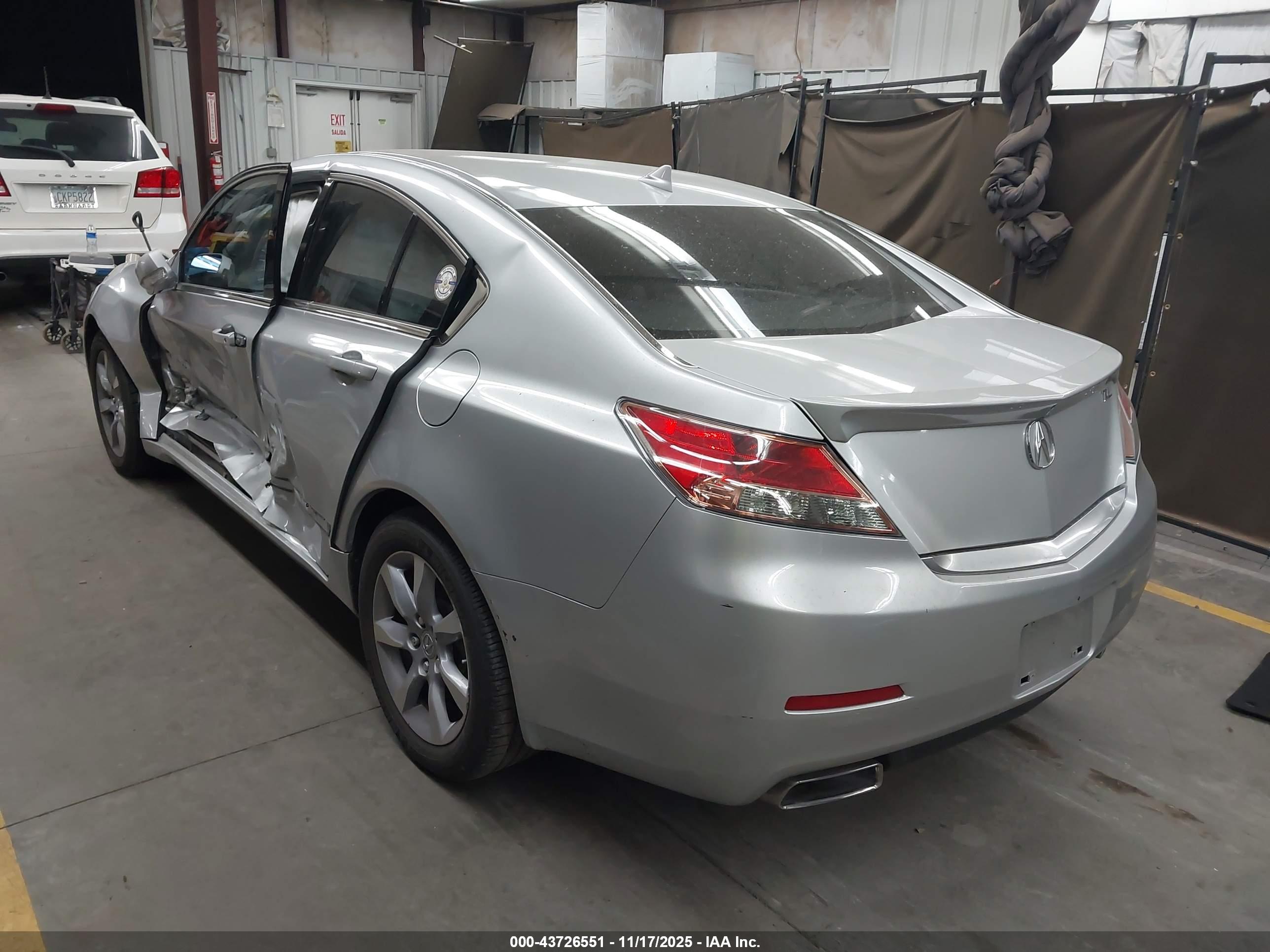 ACURA TL image 3