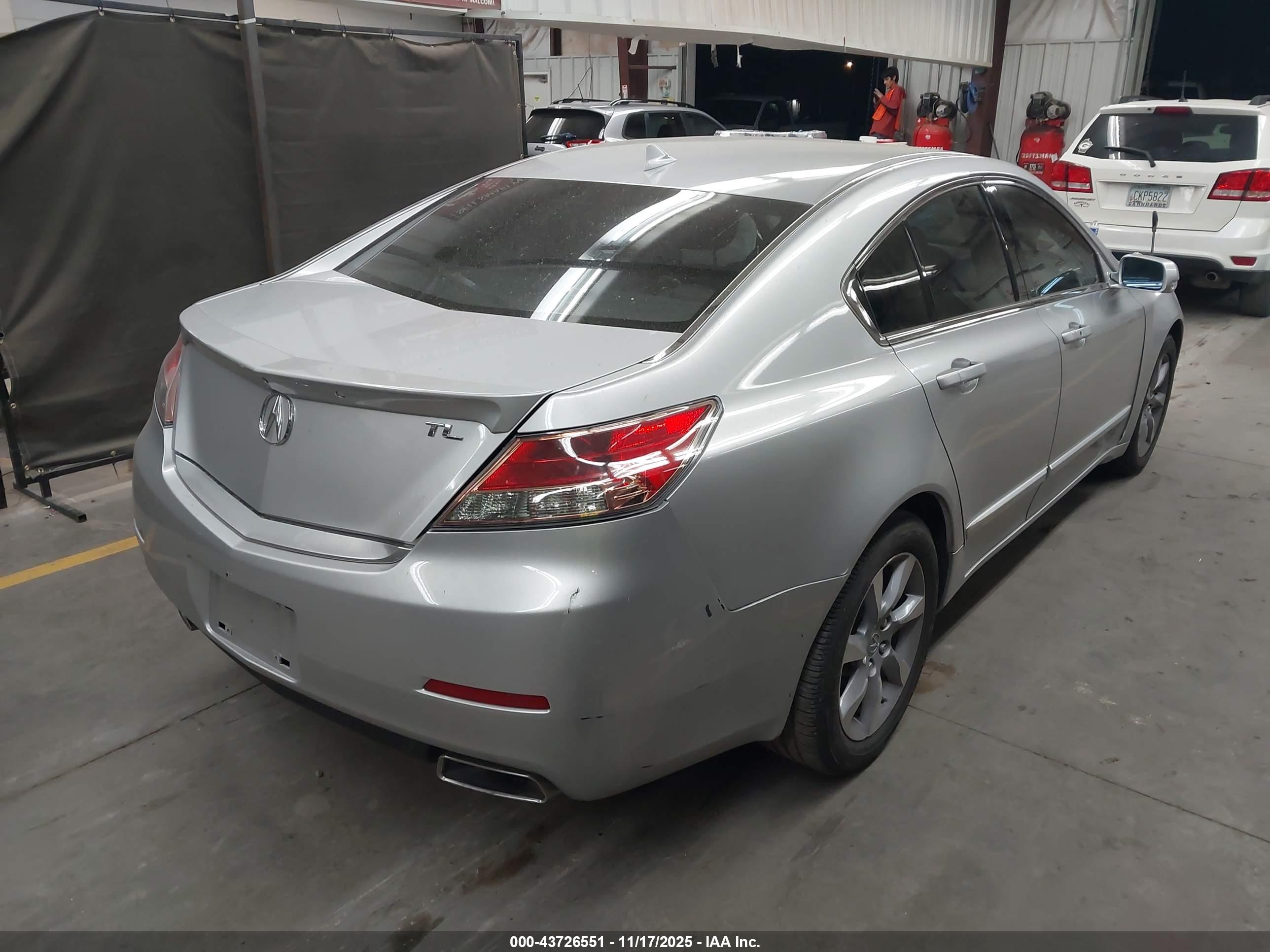 ACURA TL image 4