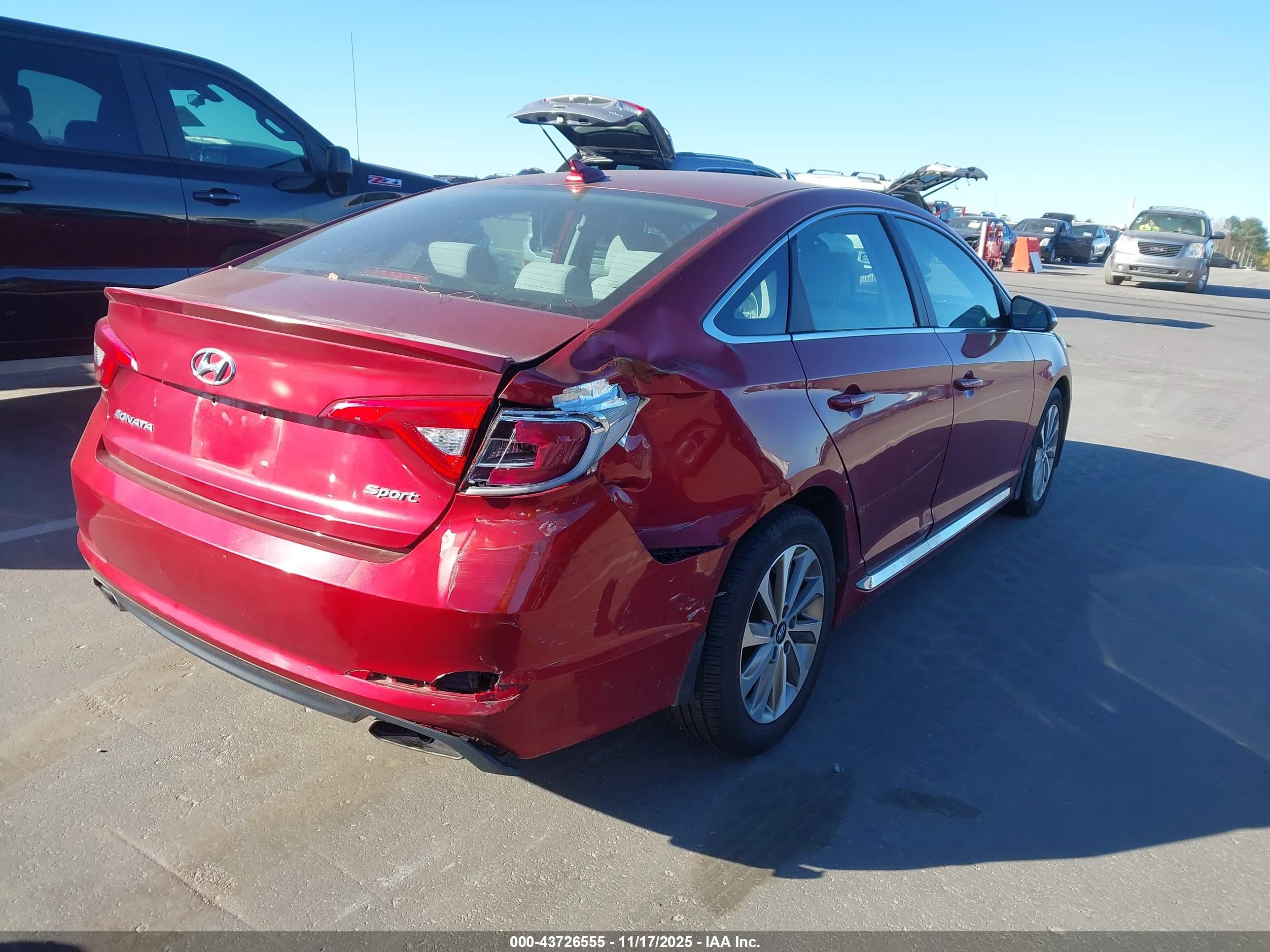 HYUNDAI SONATA image 4