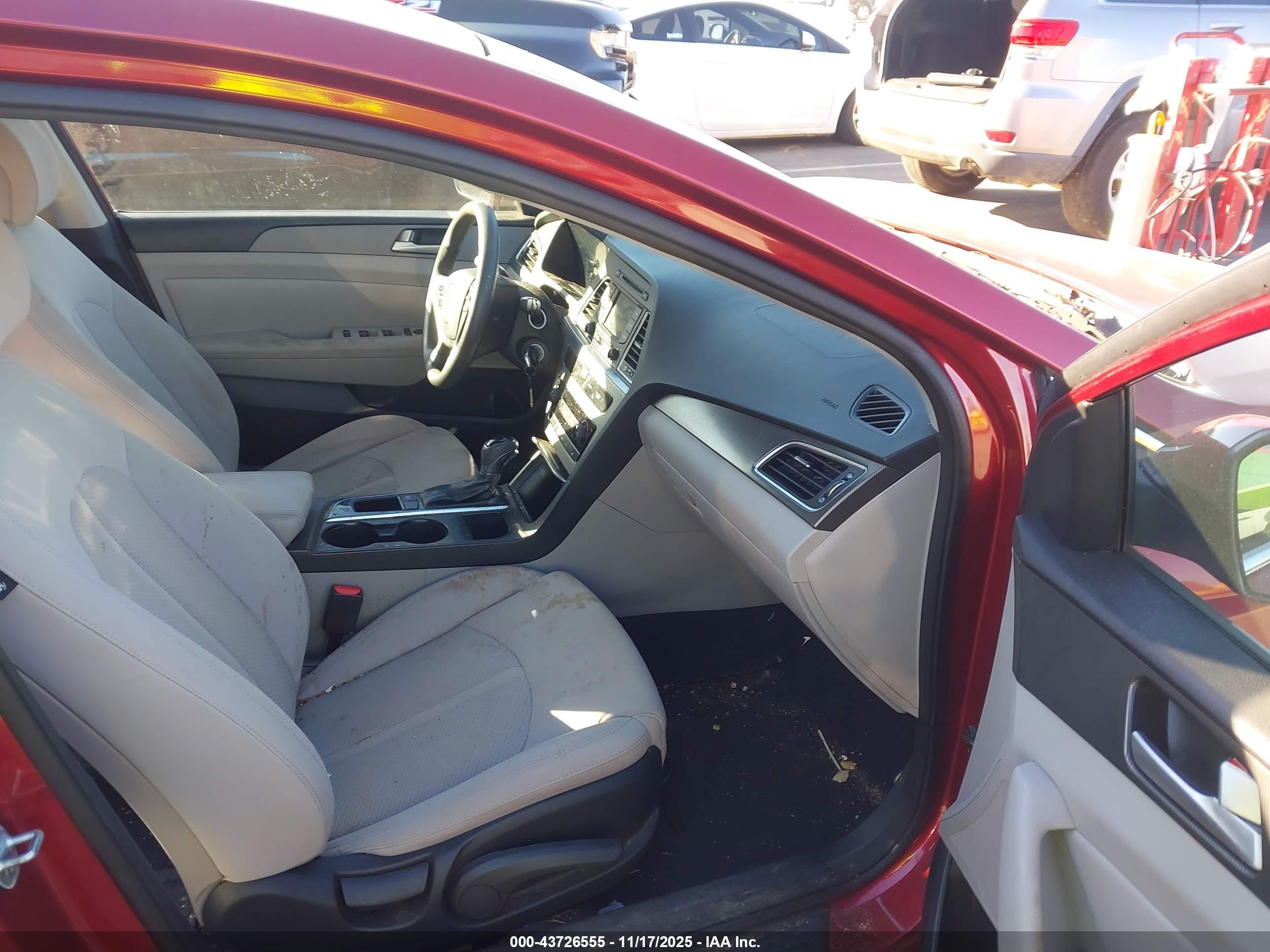 HYUNDAI SONATA image 5