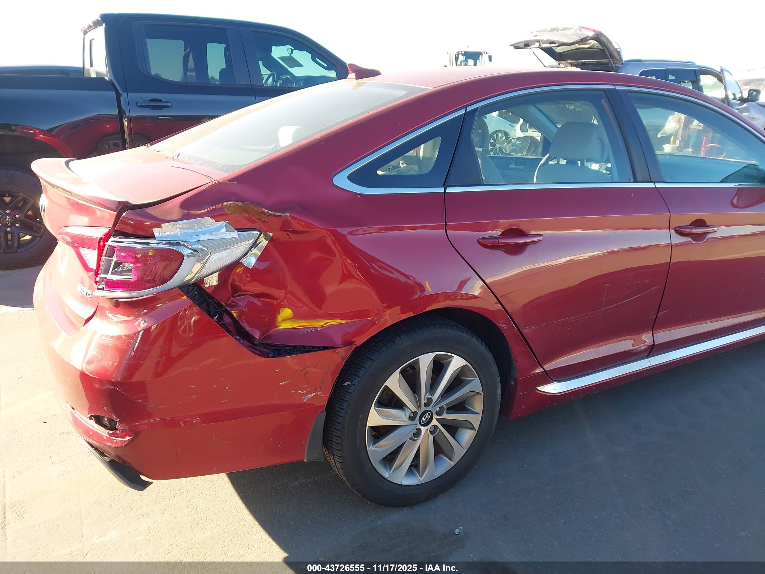 HYUNDAI SONATA image 6