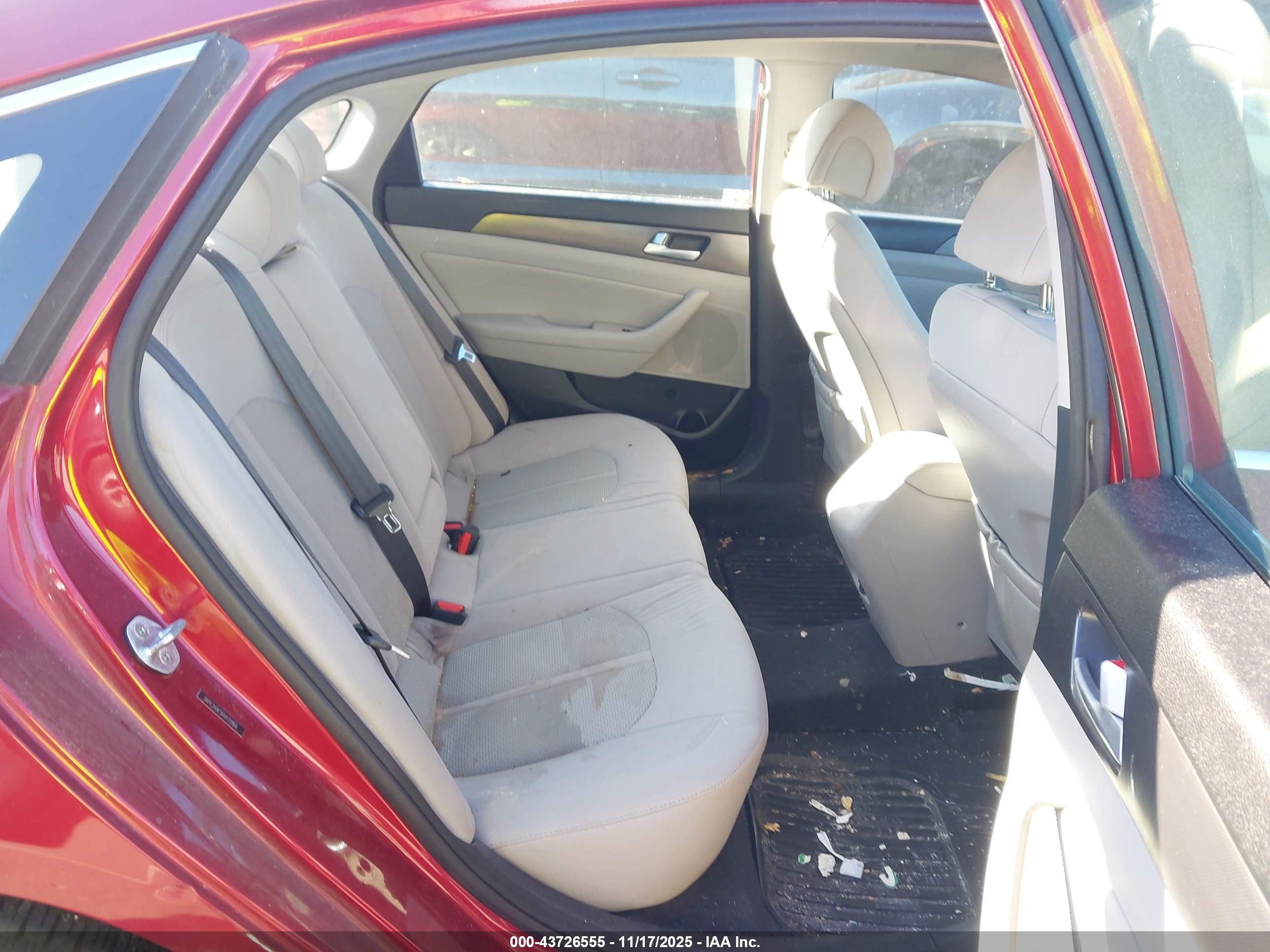 HYUNDAI SONATA image 8