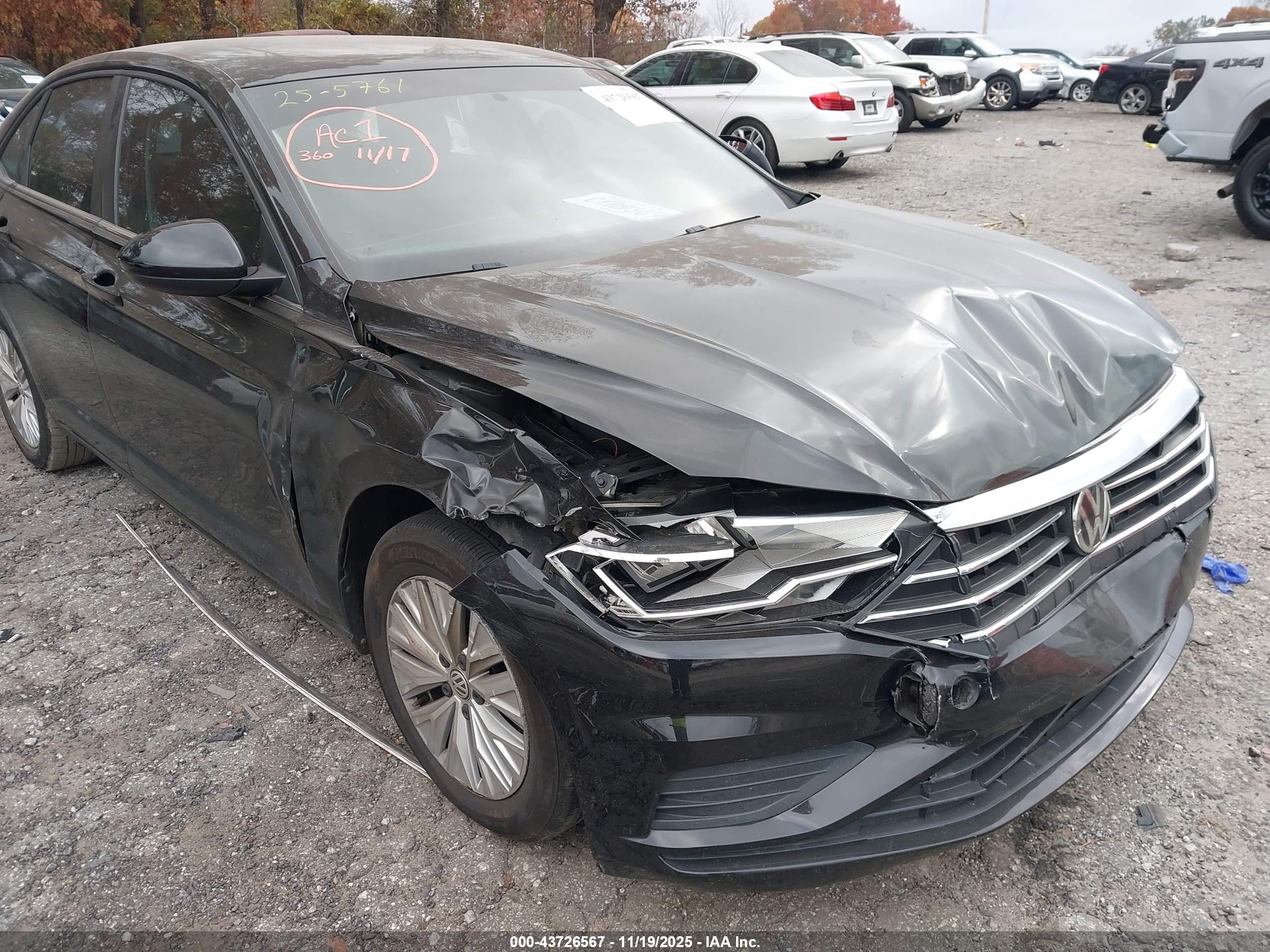 VOLKSWAGEN JETTA image 6