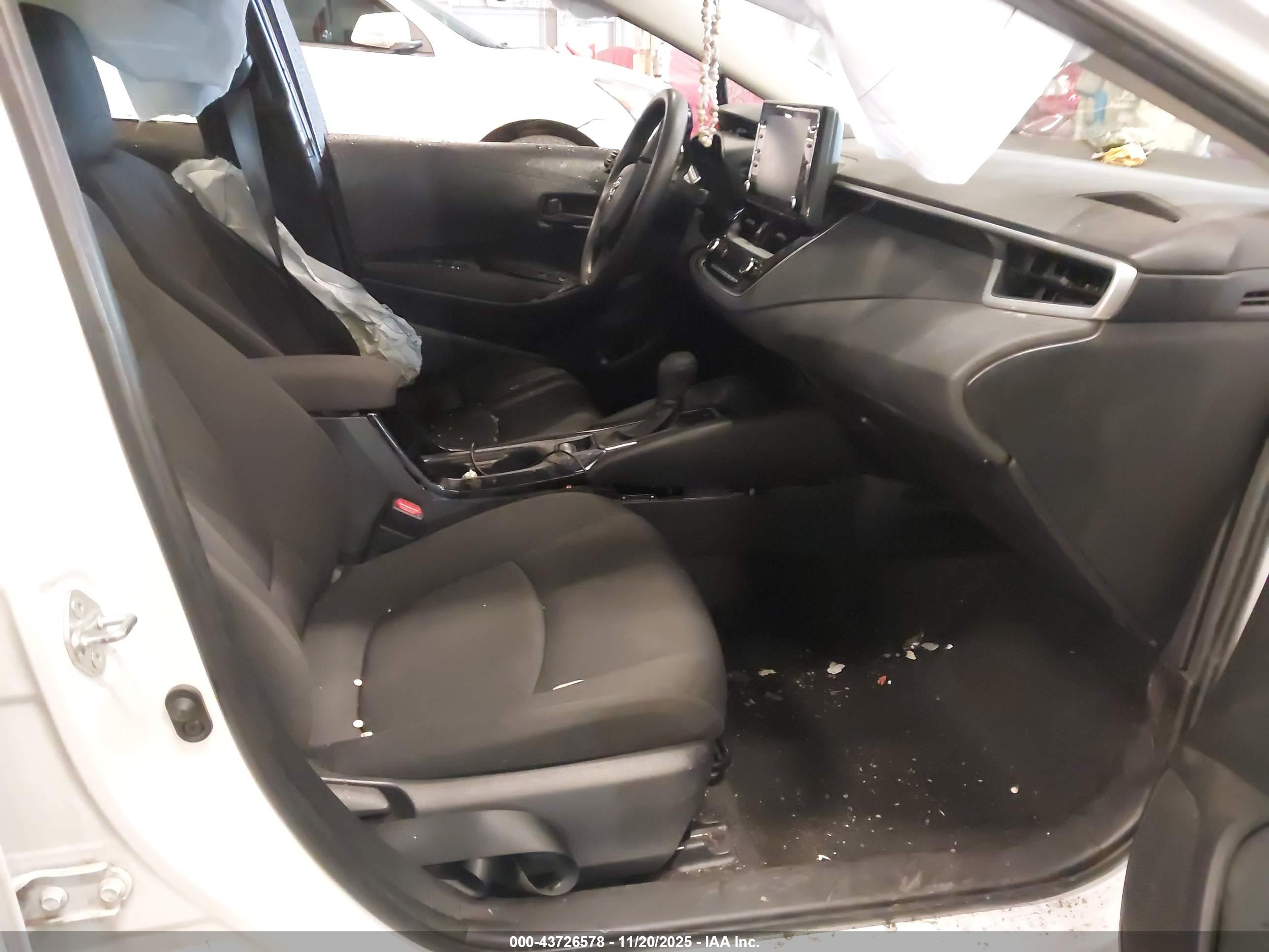 TOYOTA COROLLA image 5