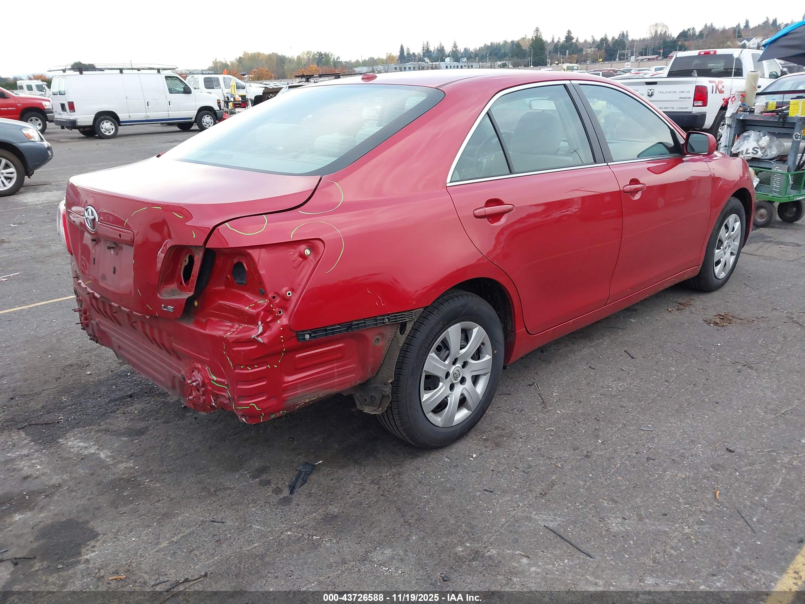 TOYOTA CAMRY image 4